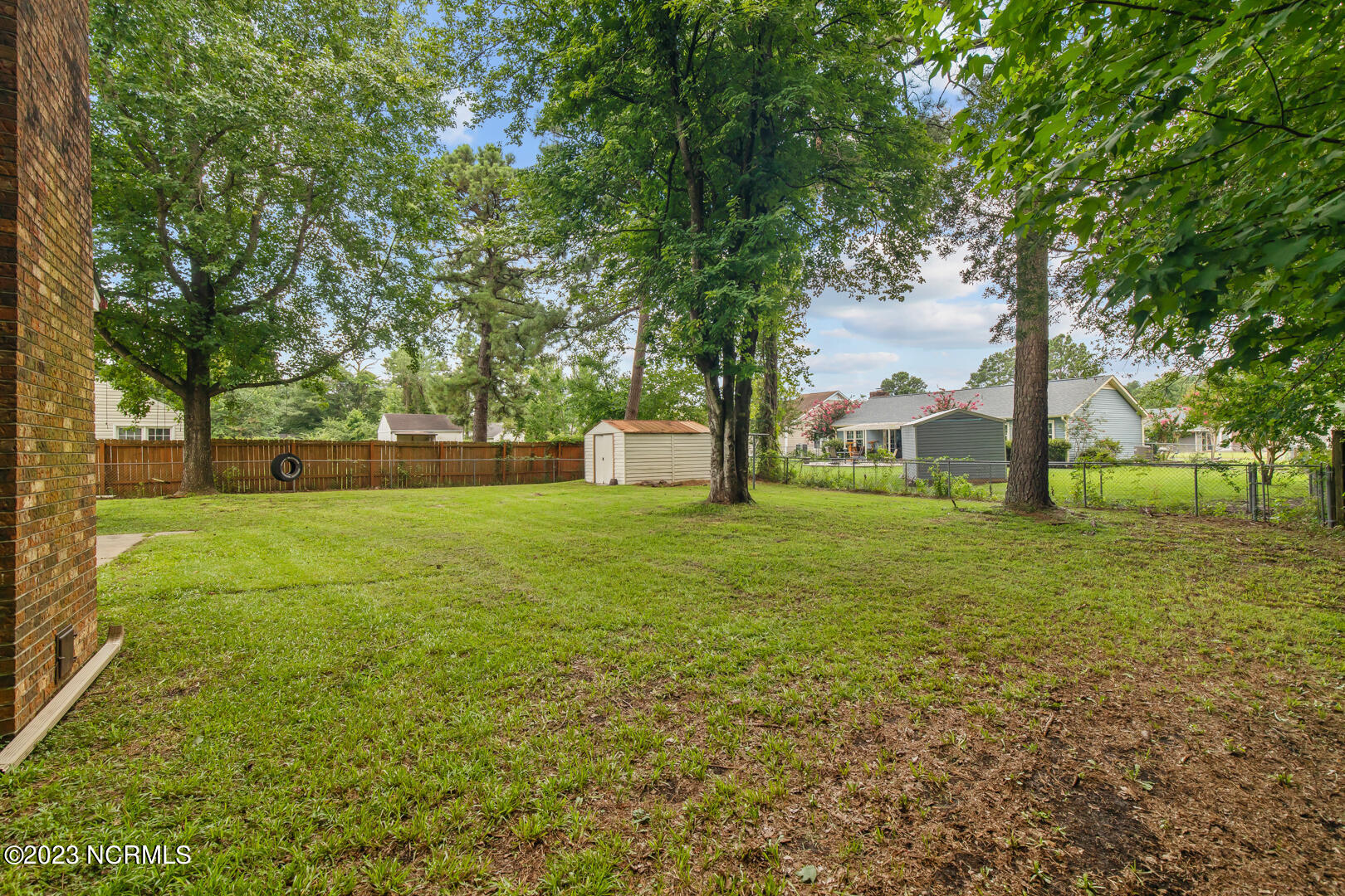 2221 Bridle Trail