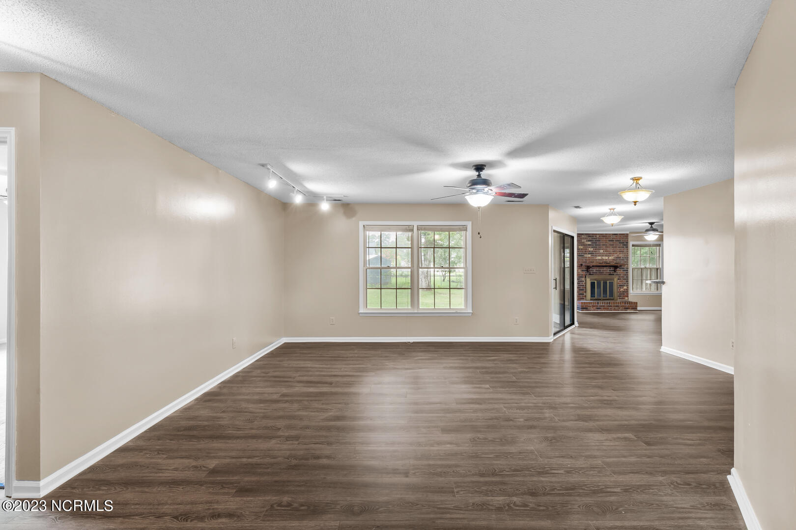2221 Bridle Trail