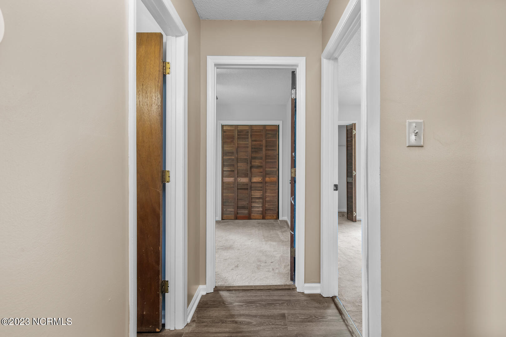 2221 Bridle Trail