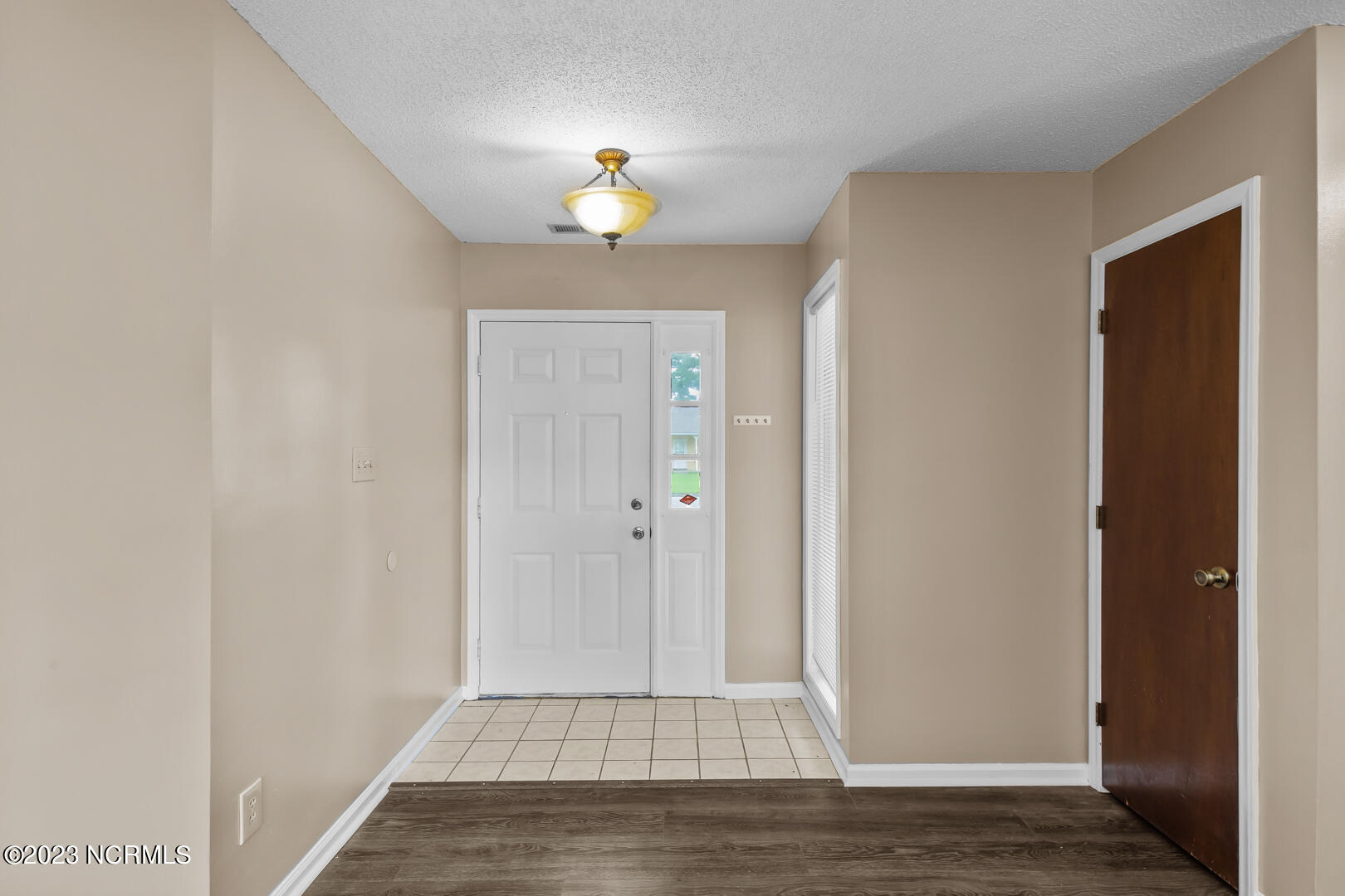 2221 Bridle Trail