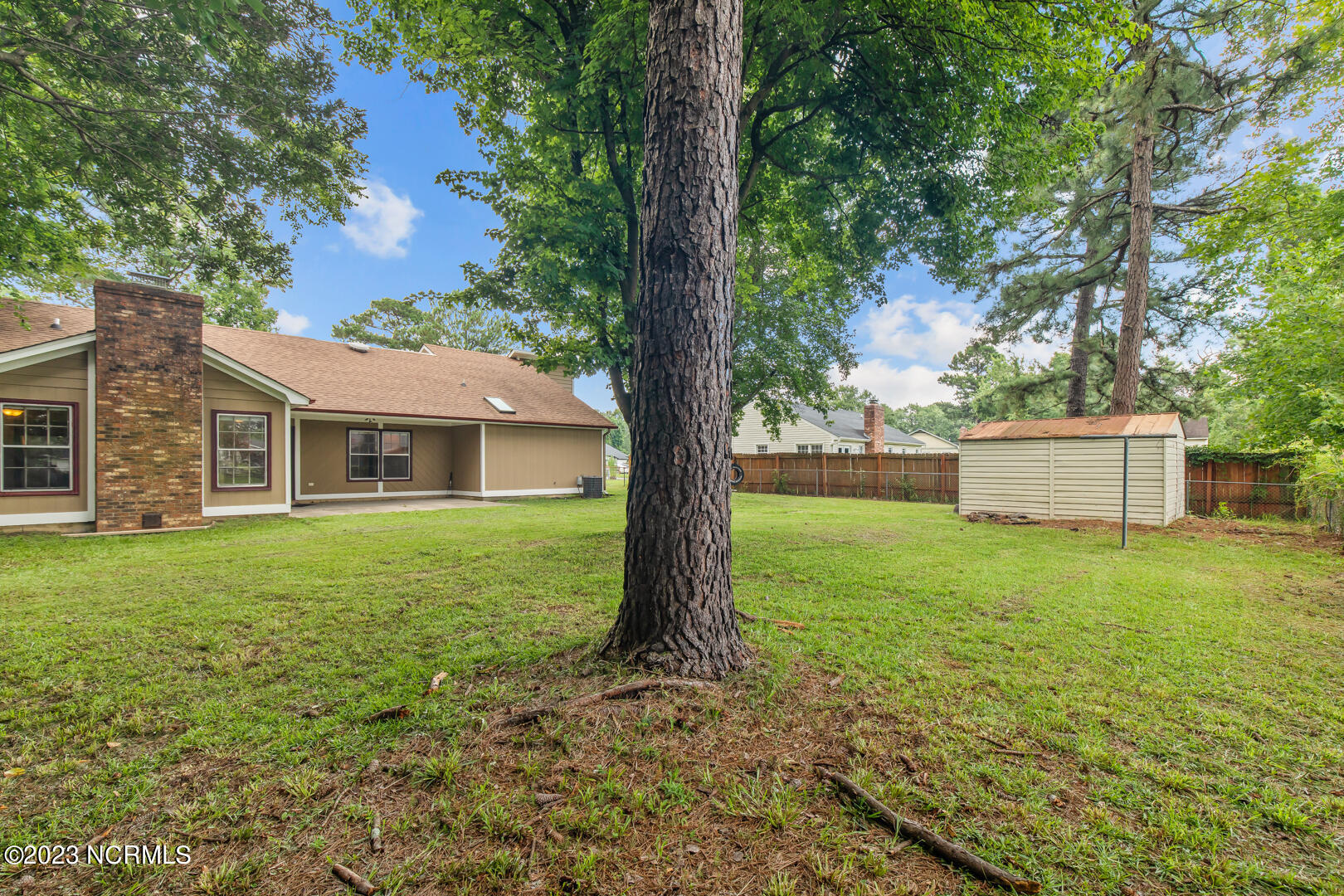 2221 Bridle Trail