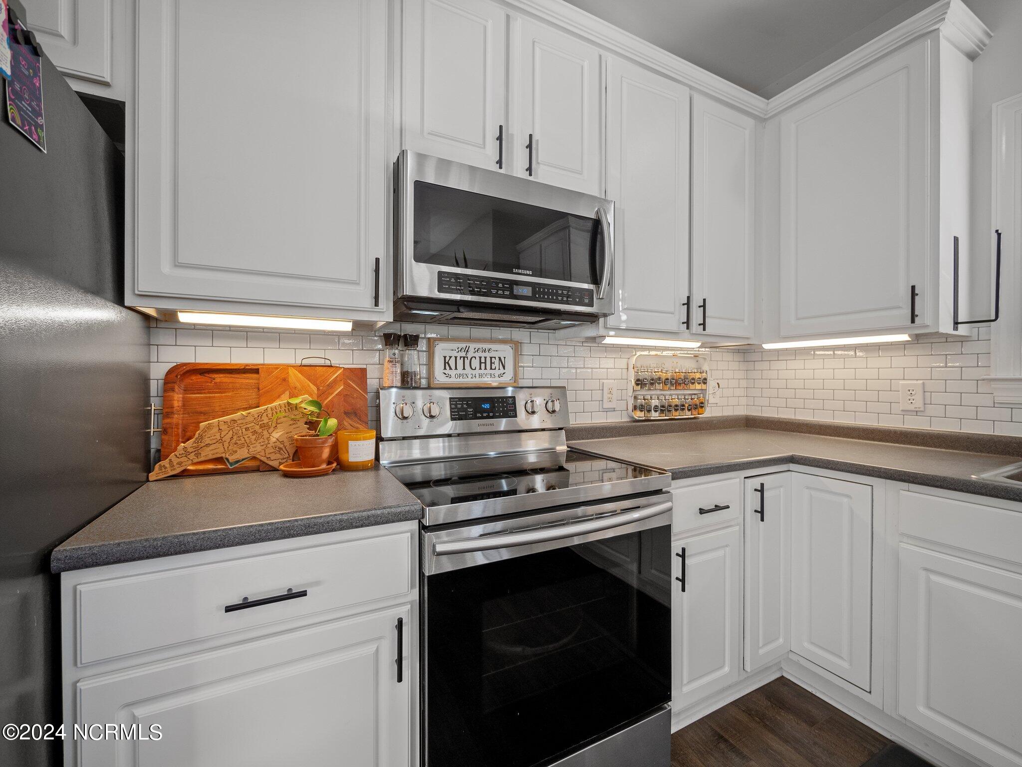 404 Iverleigh Lane