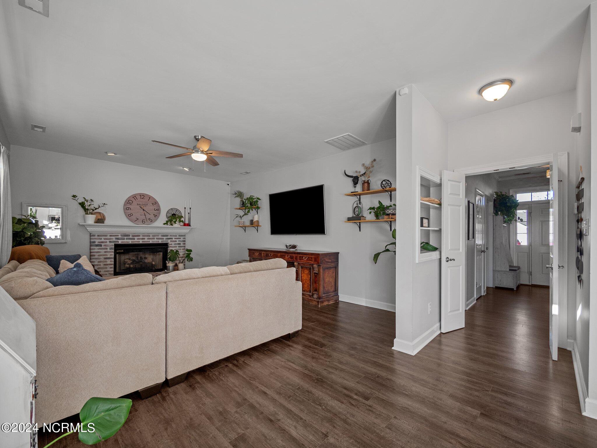 404 Iverleigh Lane