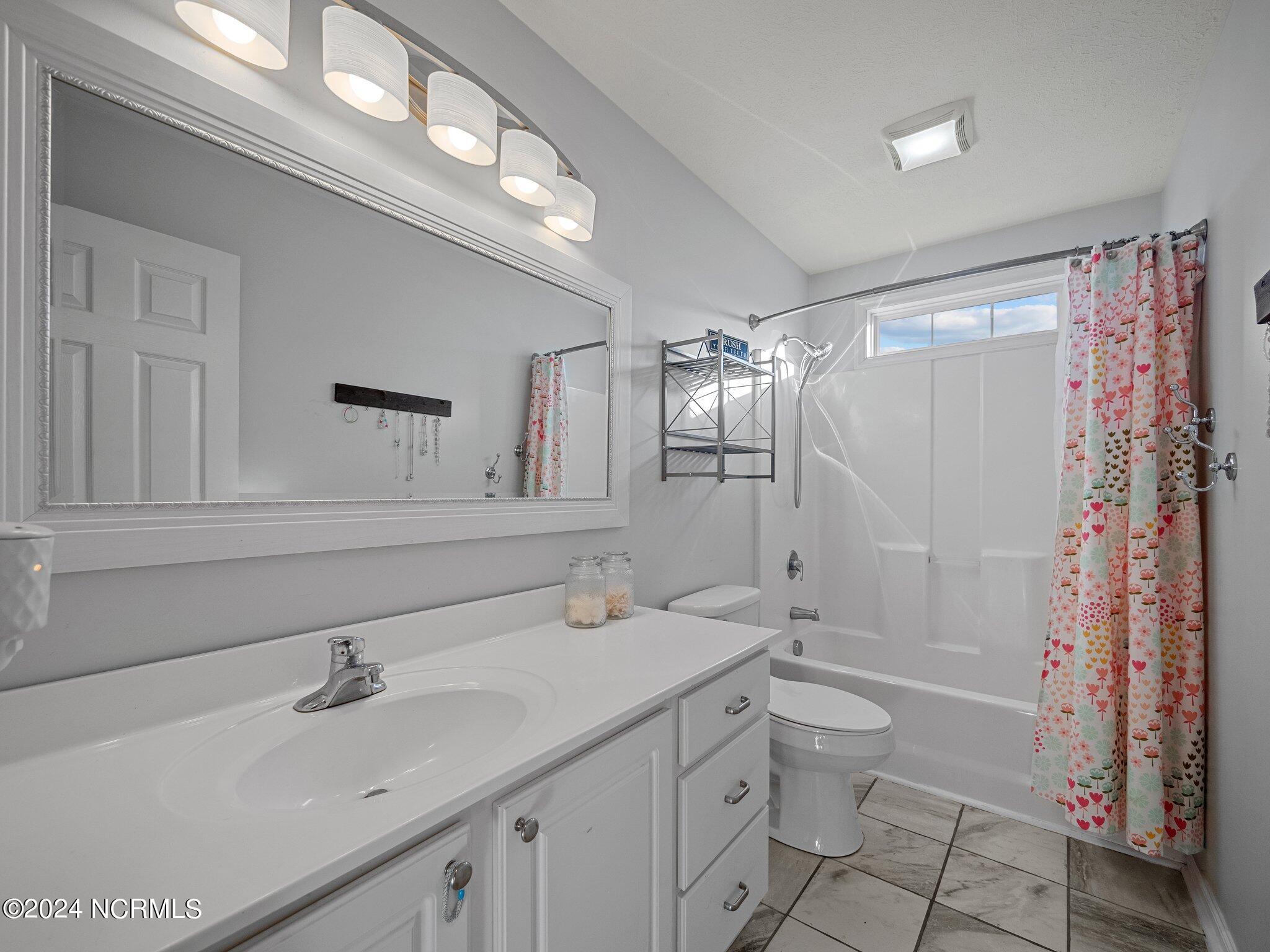 404 Iverleigh Lane