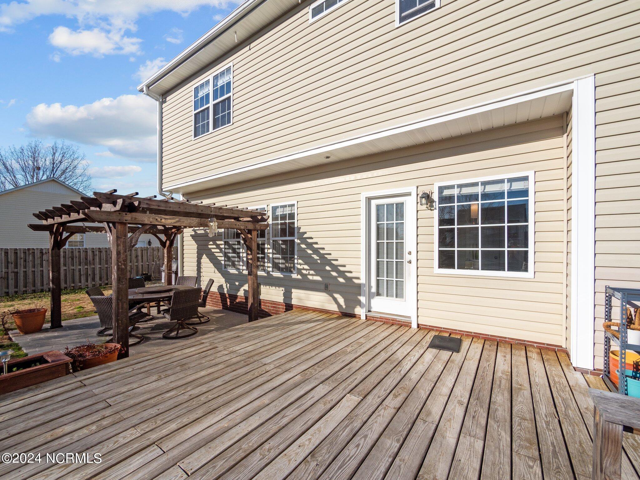 404 Iverleigh Lane