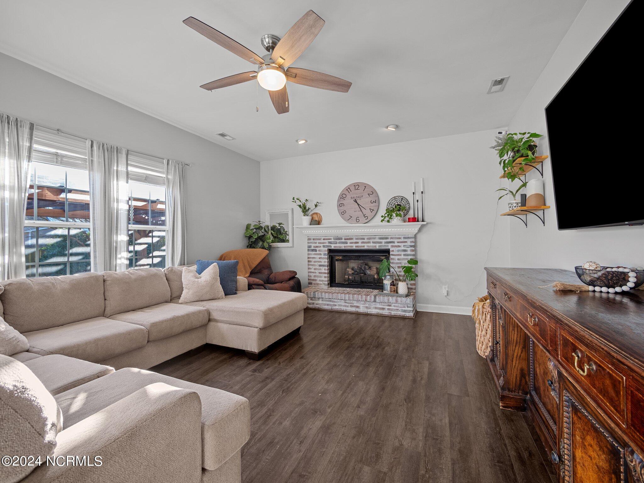 404 Iverleigh Lane