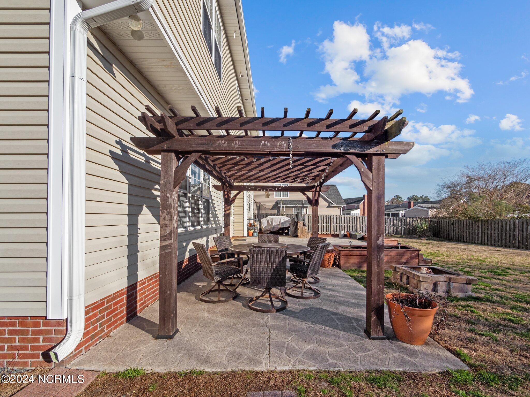 404 Iverleigh Lane