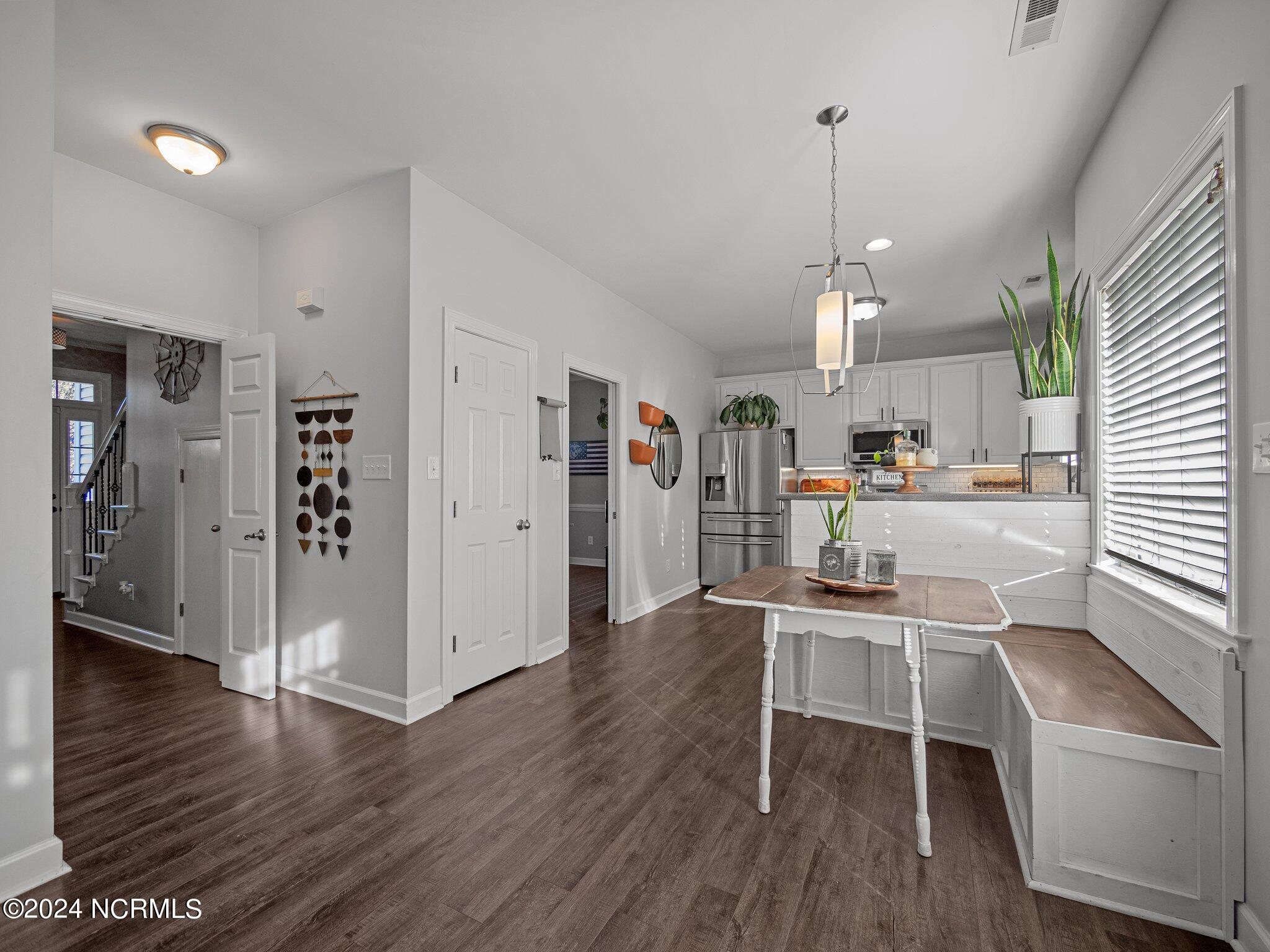 404 Iverleigh Lane