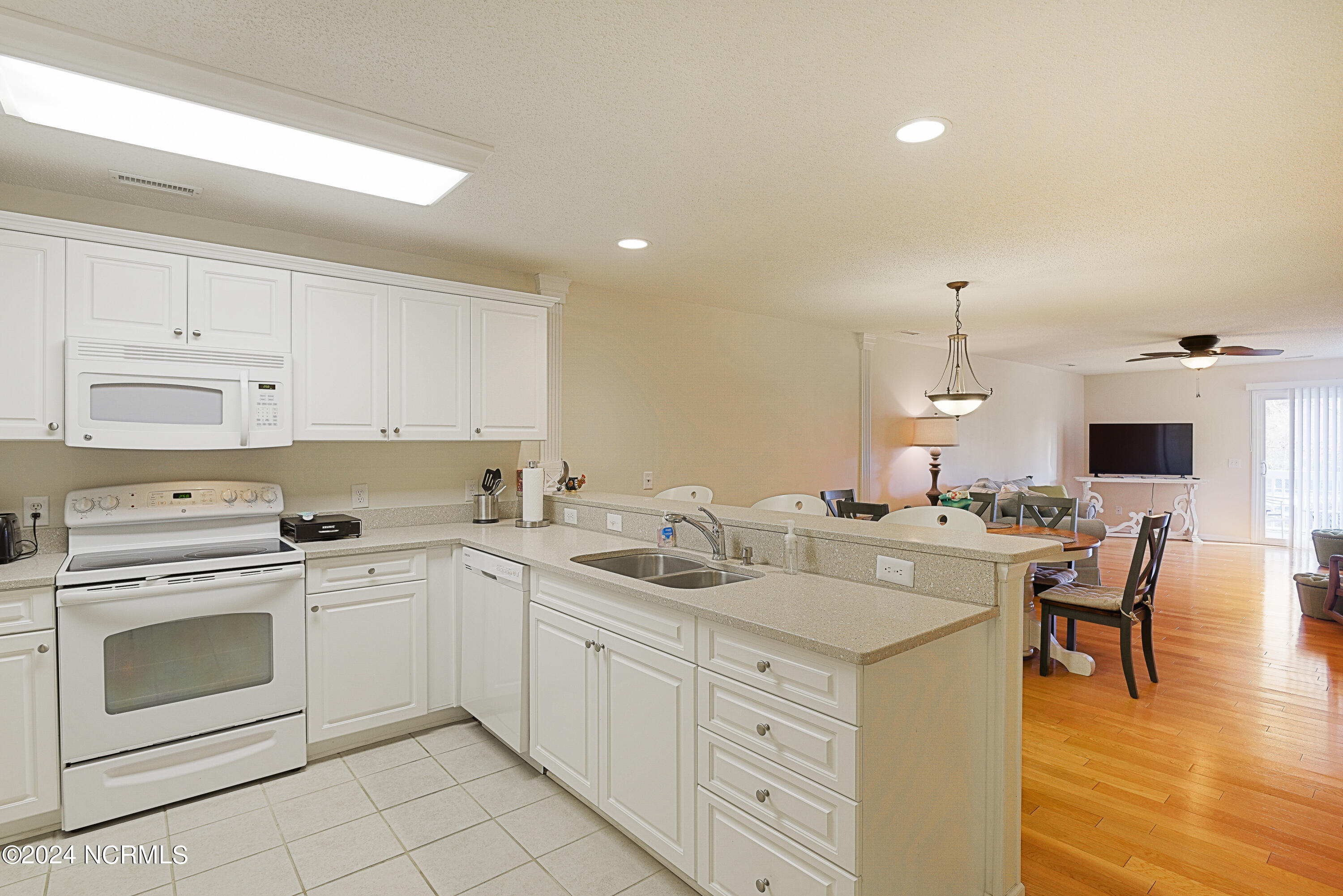 1620 Goley Hewett Road SE, Unit 406