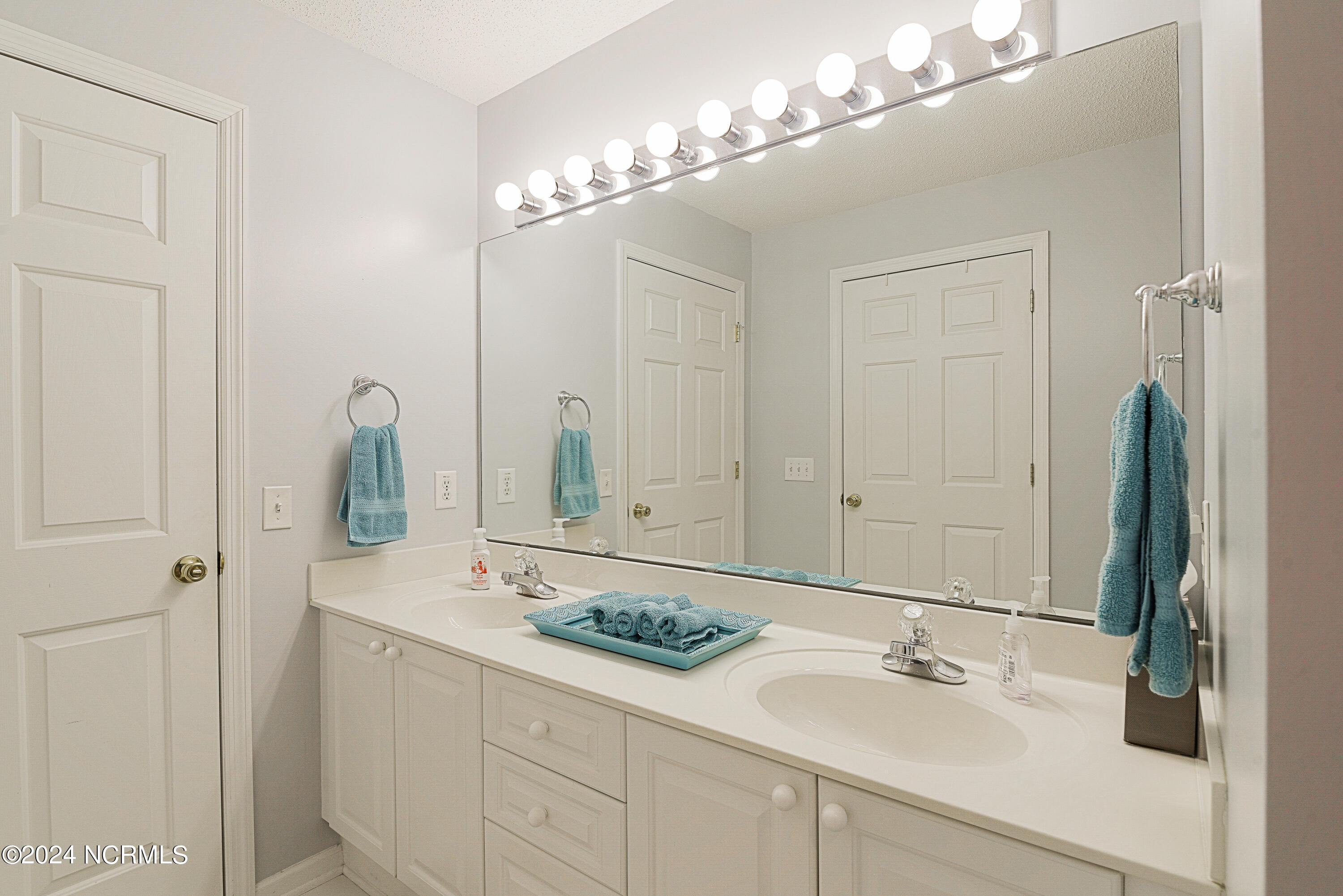 1620 Goley Hewett Road SE, Unit 406