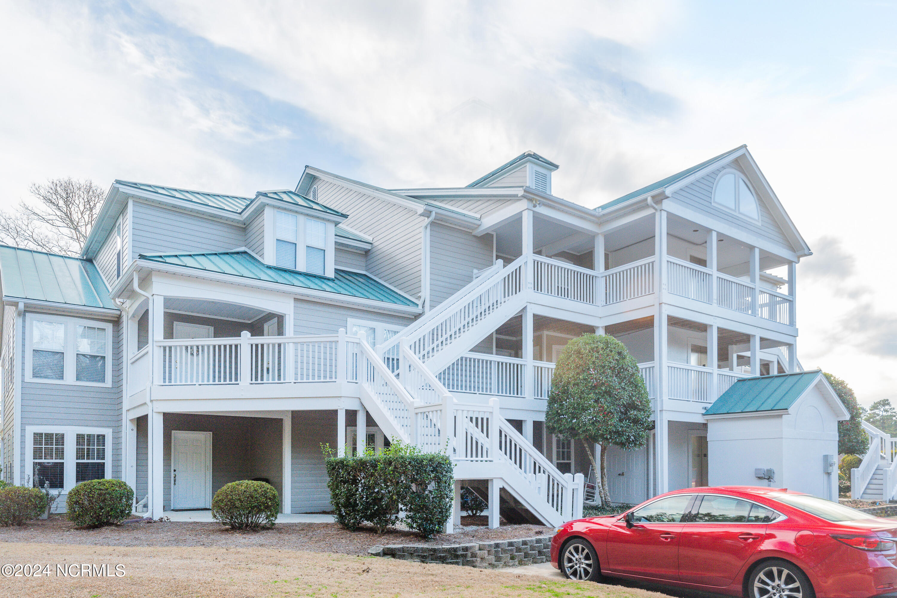 1620 Goley Hewett Road SE, Unit 406