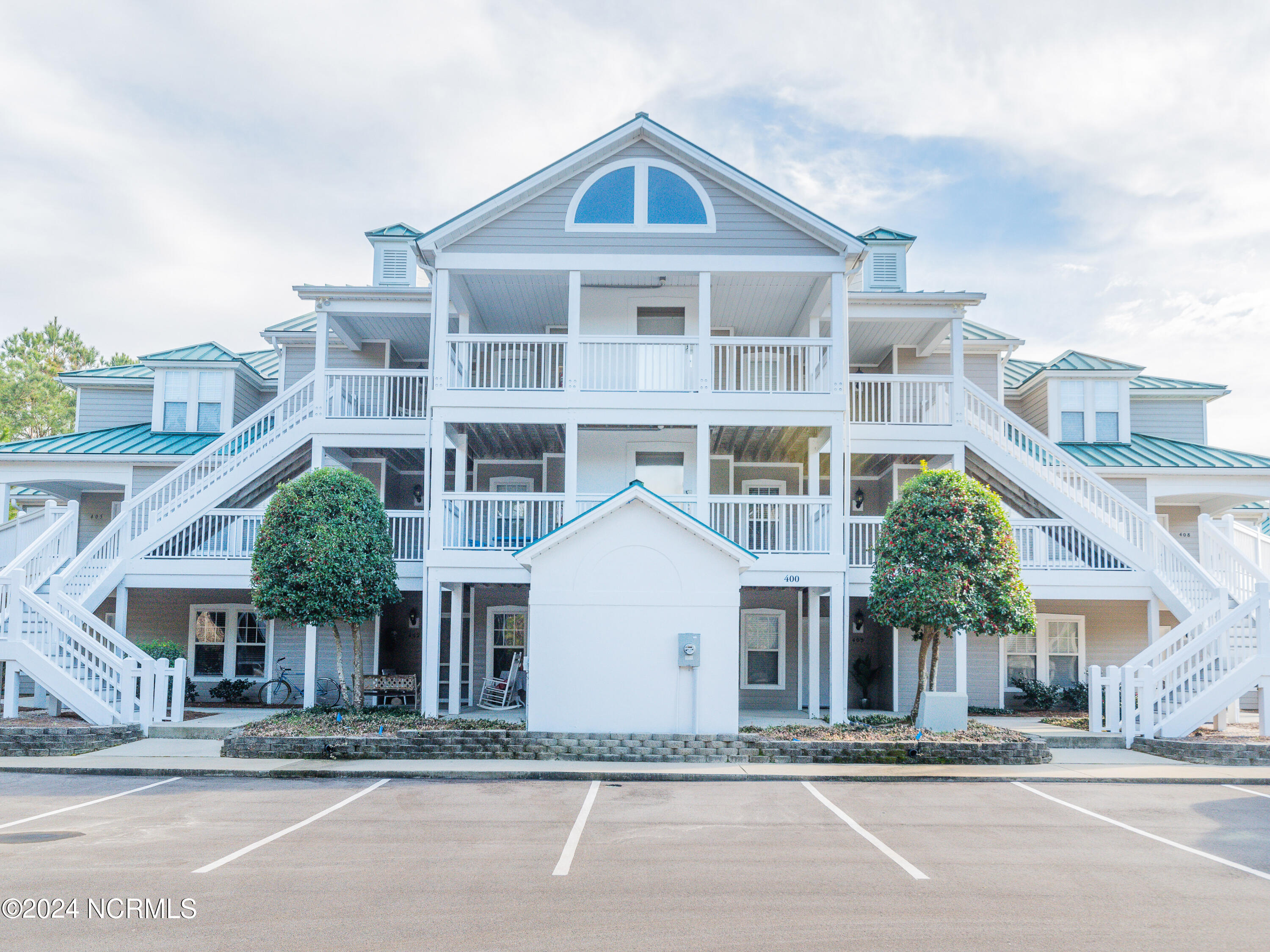 1620 Goley Hewett Road SE, Unit 406