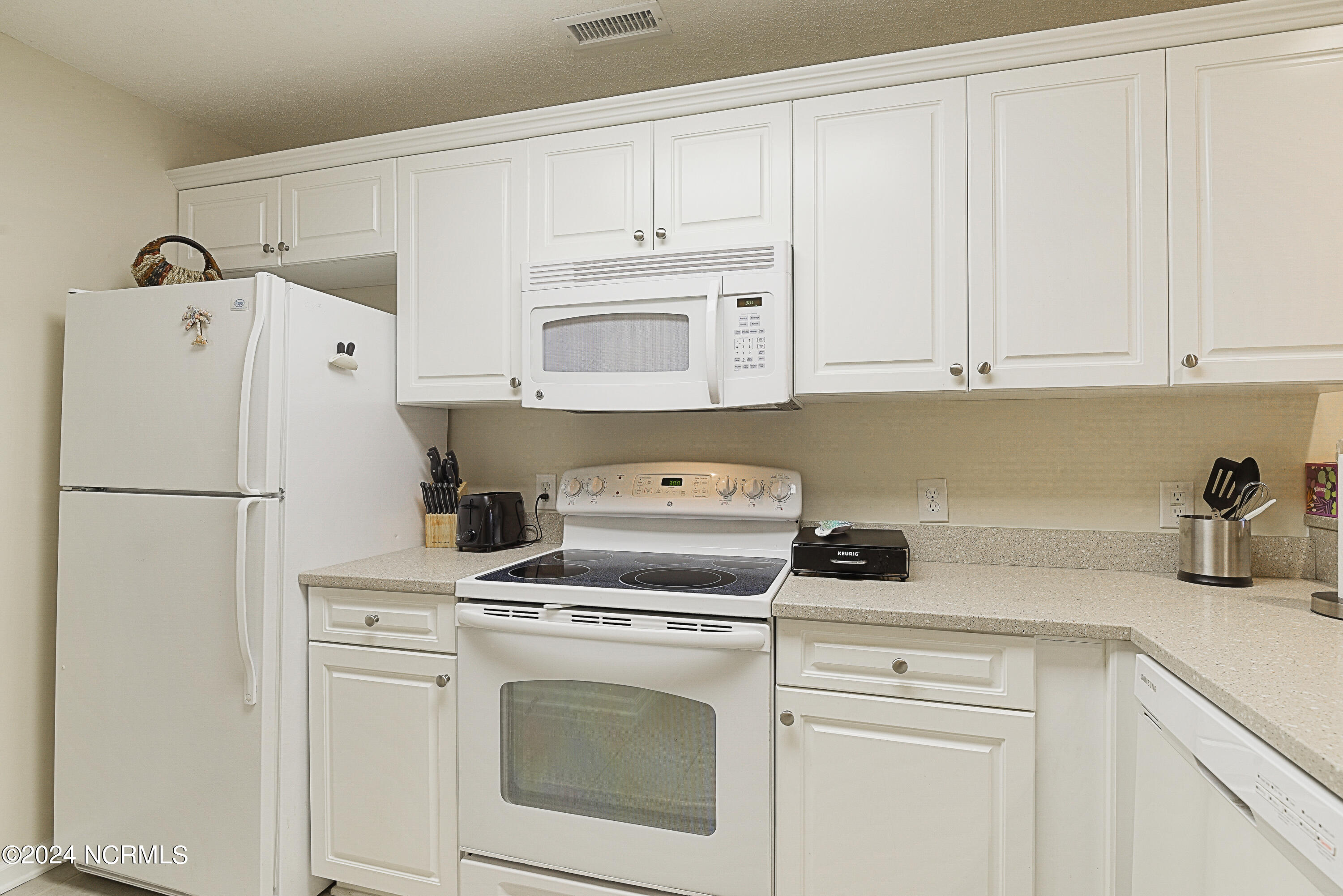 1620 Goley Hewett Road SE, Unit 406
