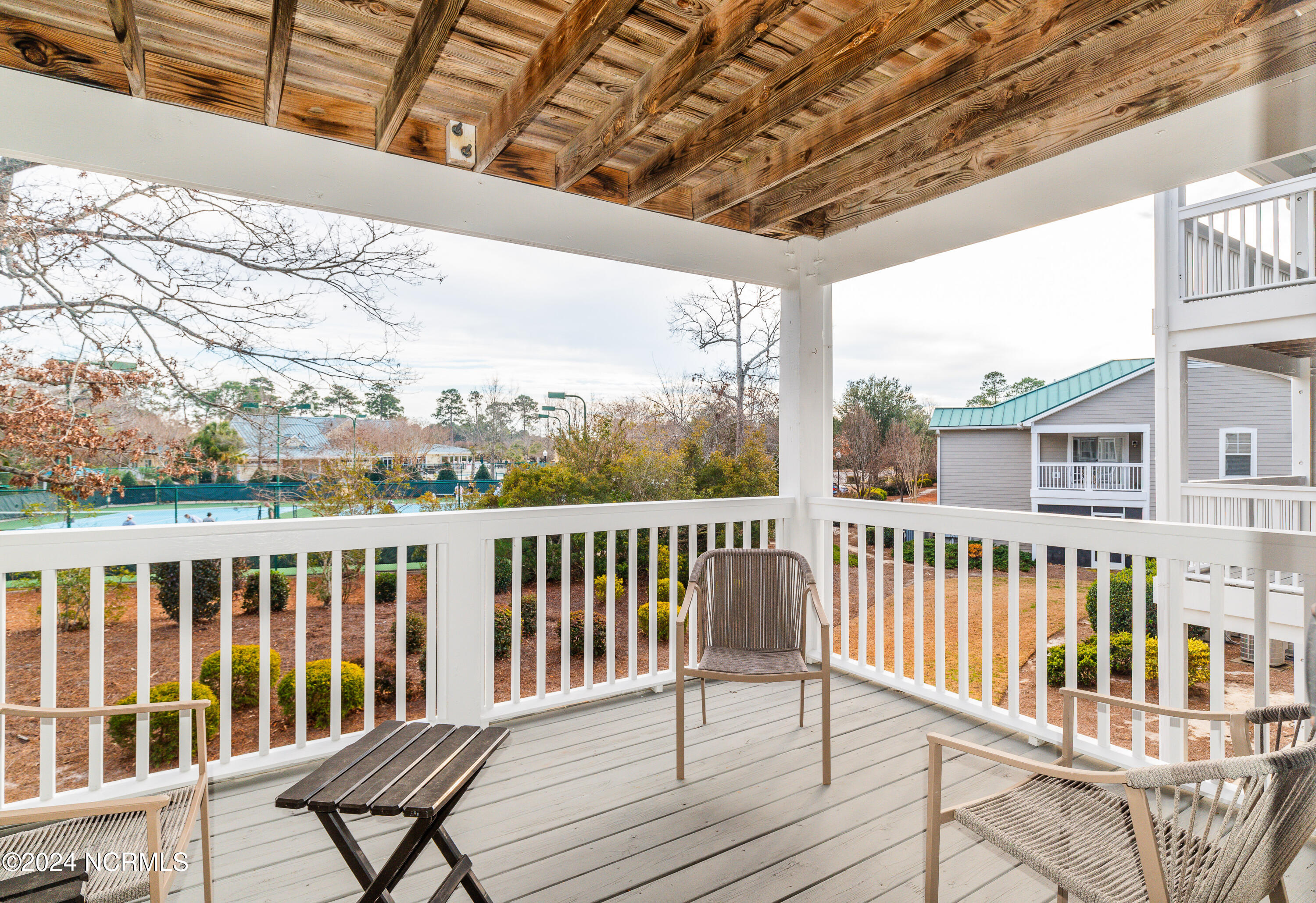 1620 Goley Hewett Road SE, Unit 406