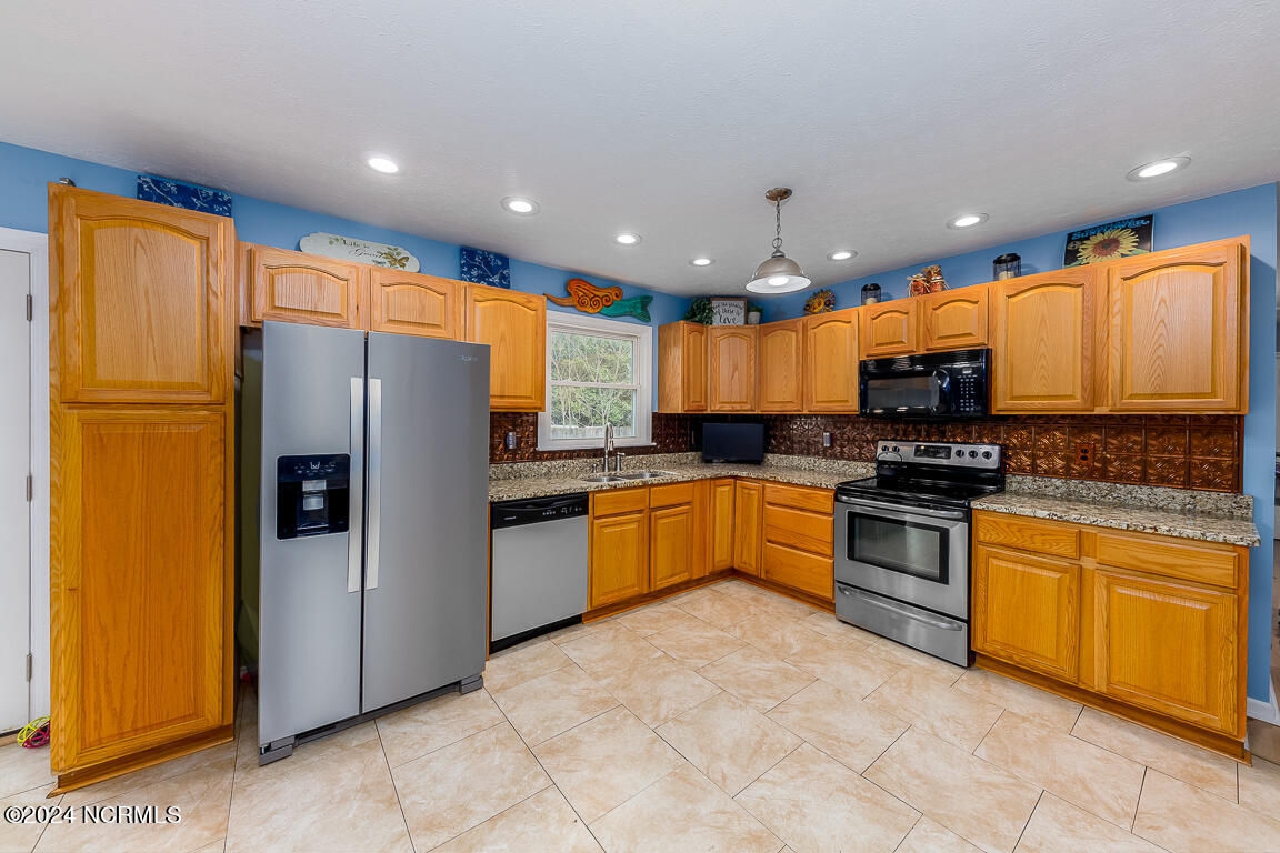 128 Woodland Drive