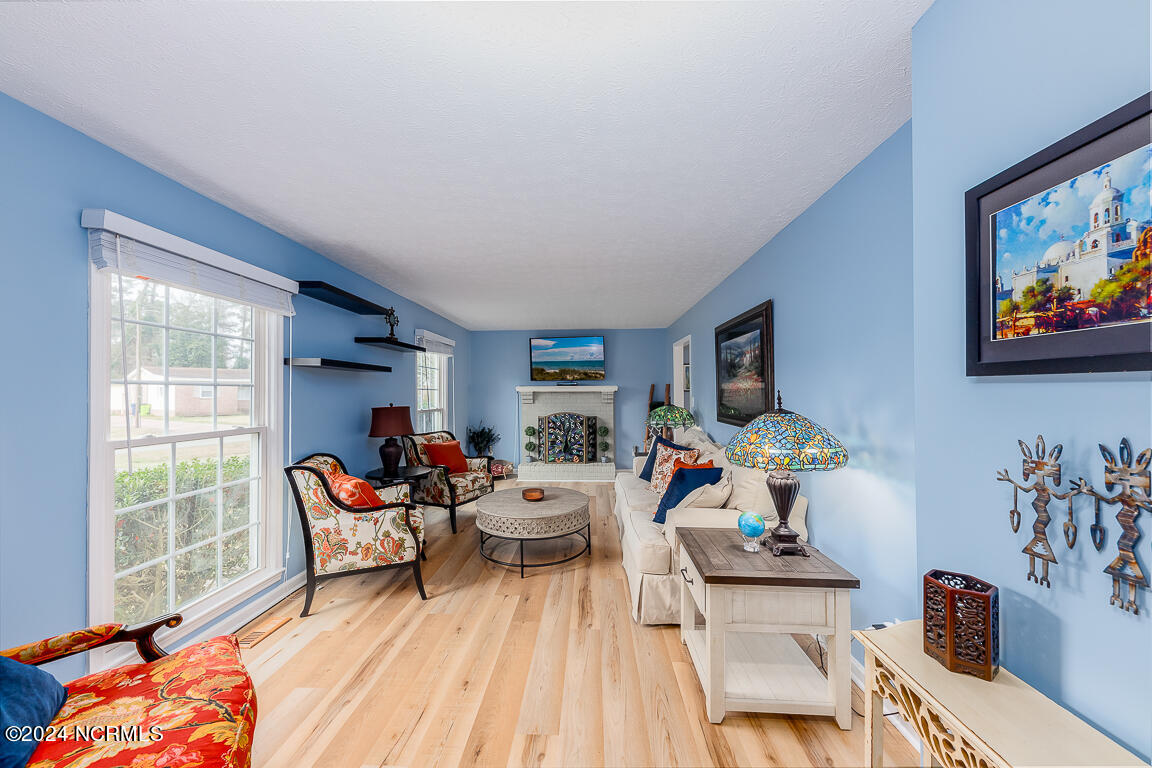 128 Woodland Drive