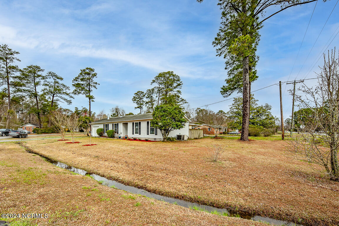 128 Woodland Drive