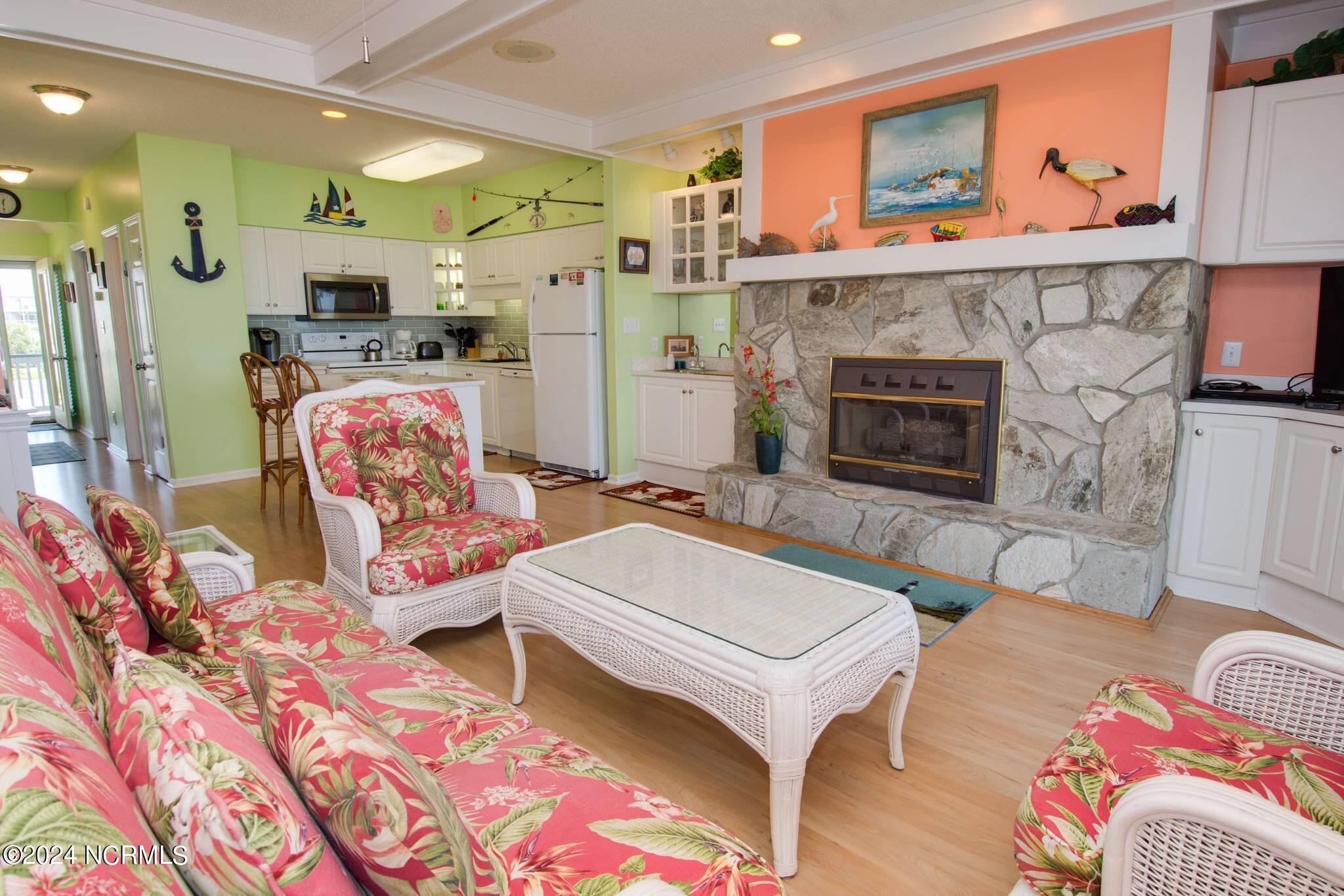 2803 Pier Pointe Drive, 2b2