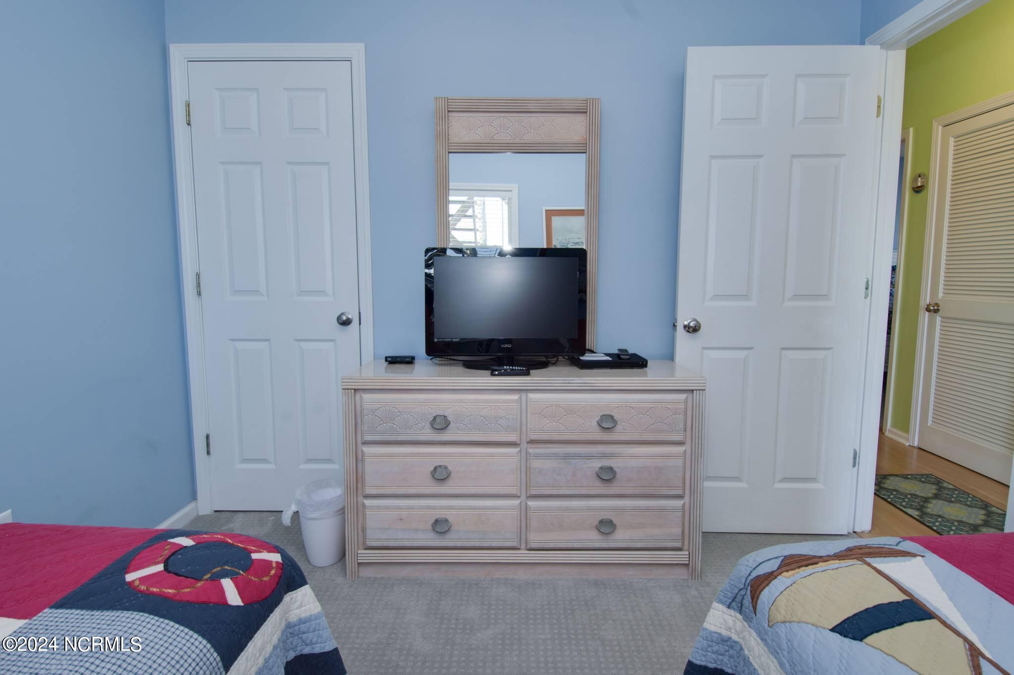 2803 Pier Pointe Drive, 2b2