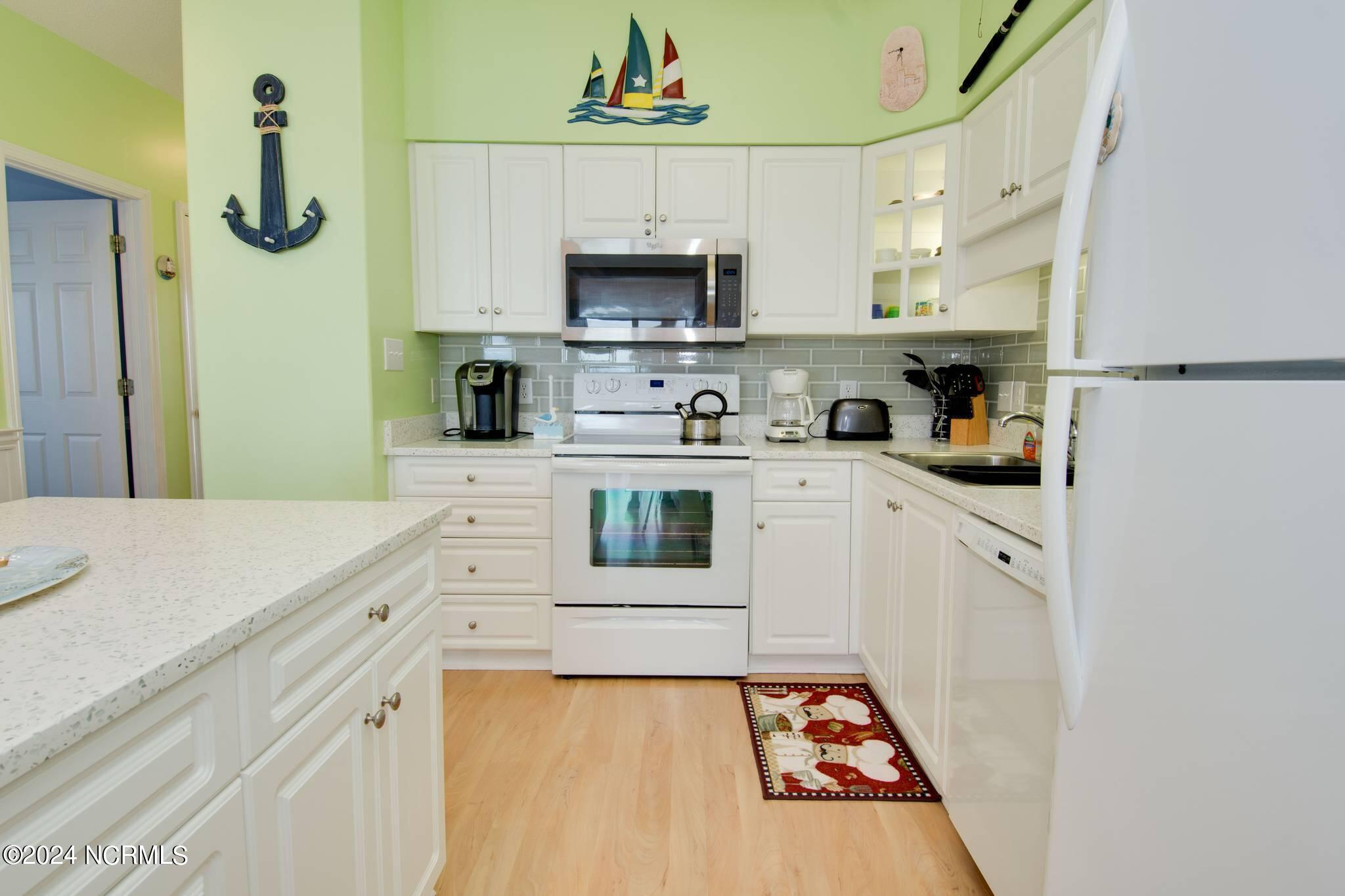 2803 Pier Pointe Drive, 2b2