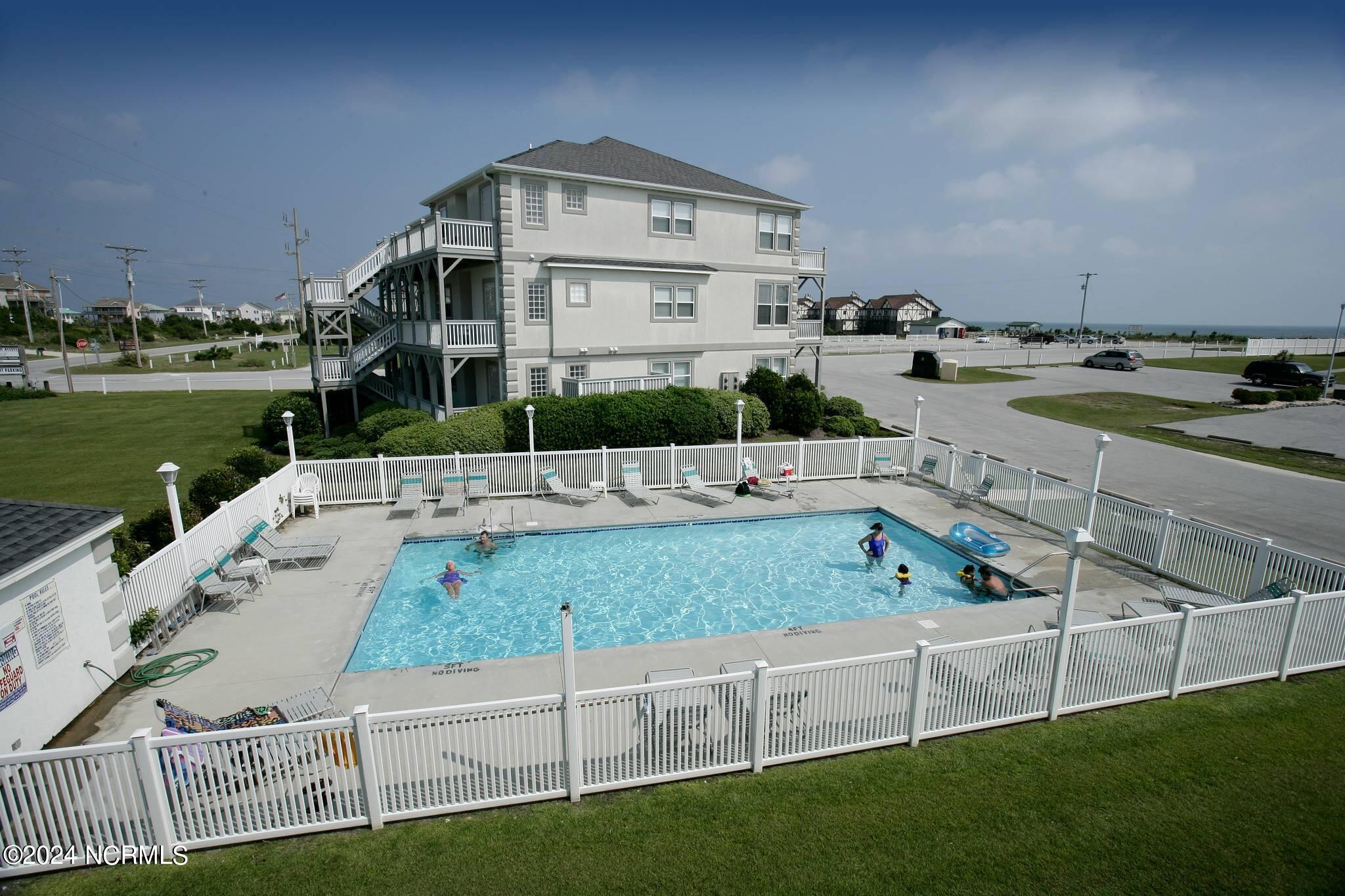 2803 Pier Pointe Drive, 2b2