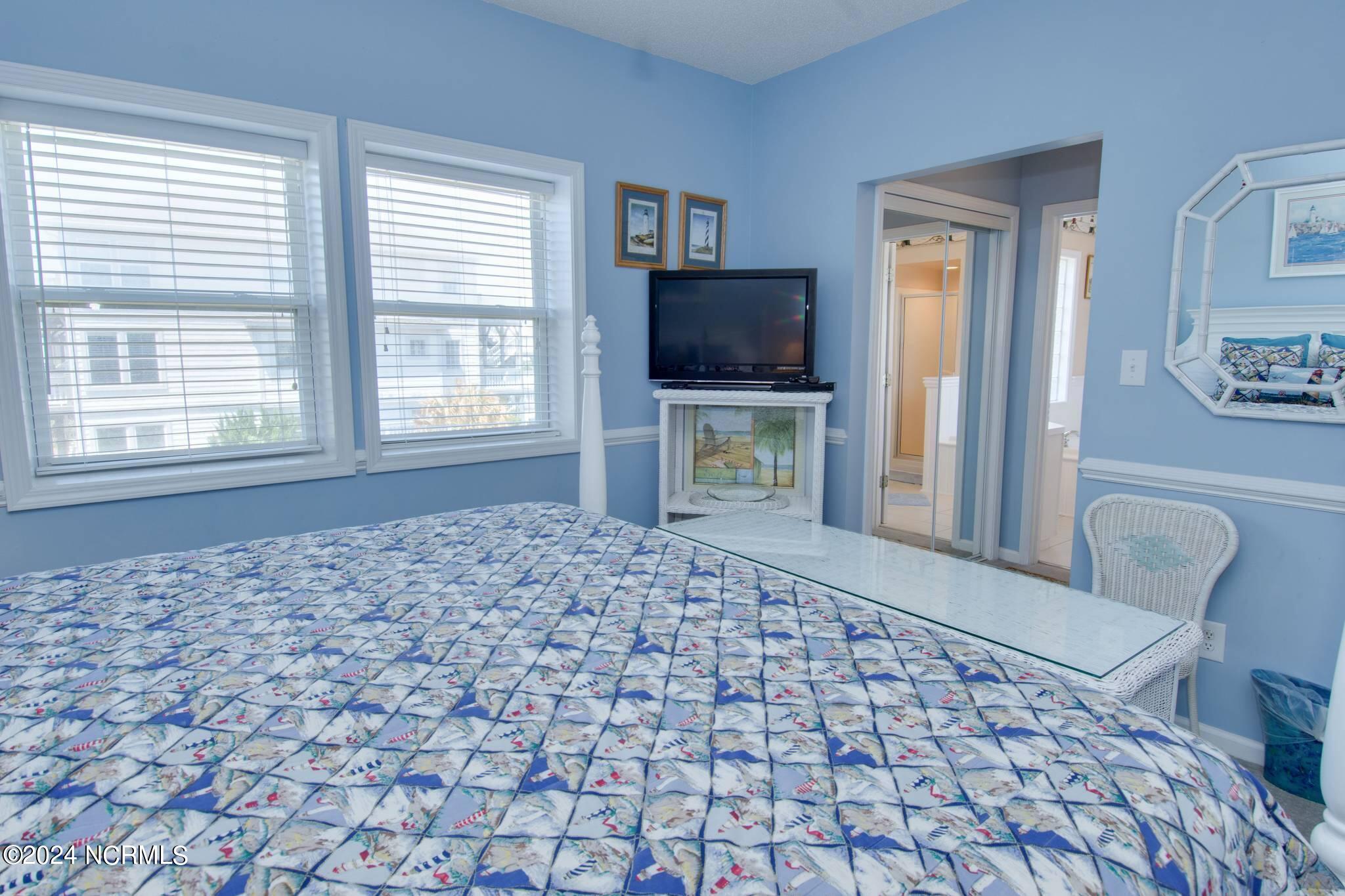 2803 Pier Pointe Drive, 2b2