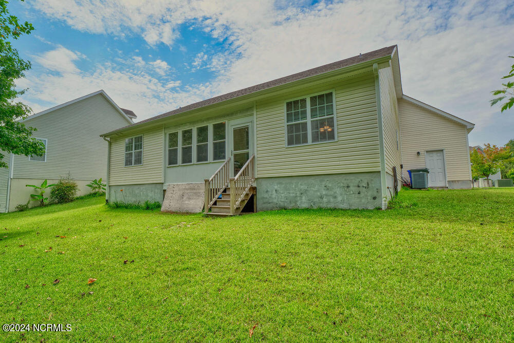 118 E Stockton Place