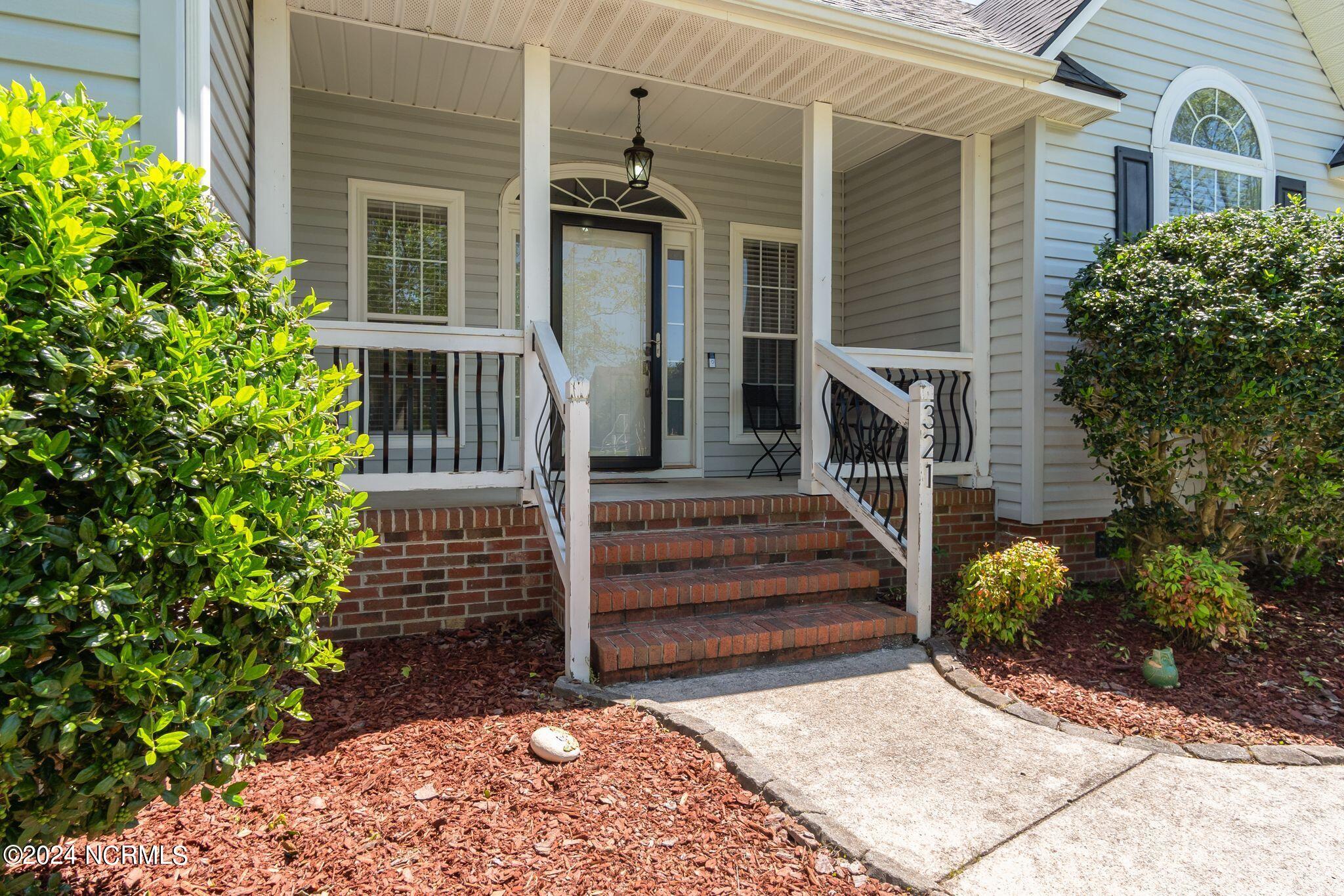 321 Richmond Drive