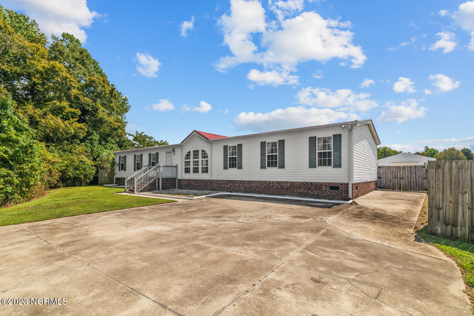 804 Maynard Boulevard