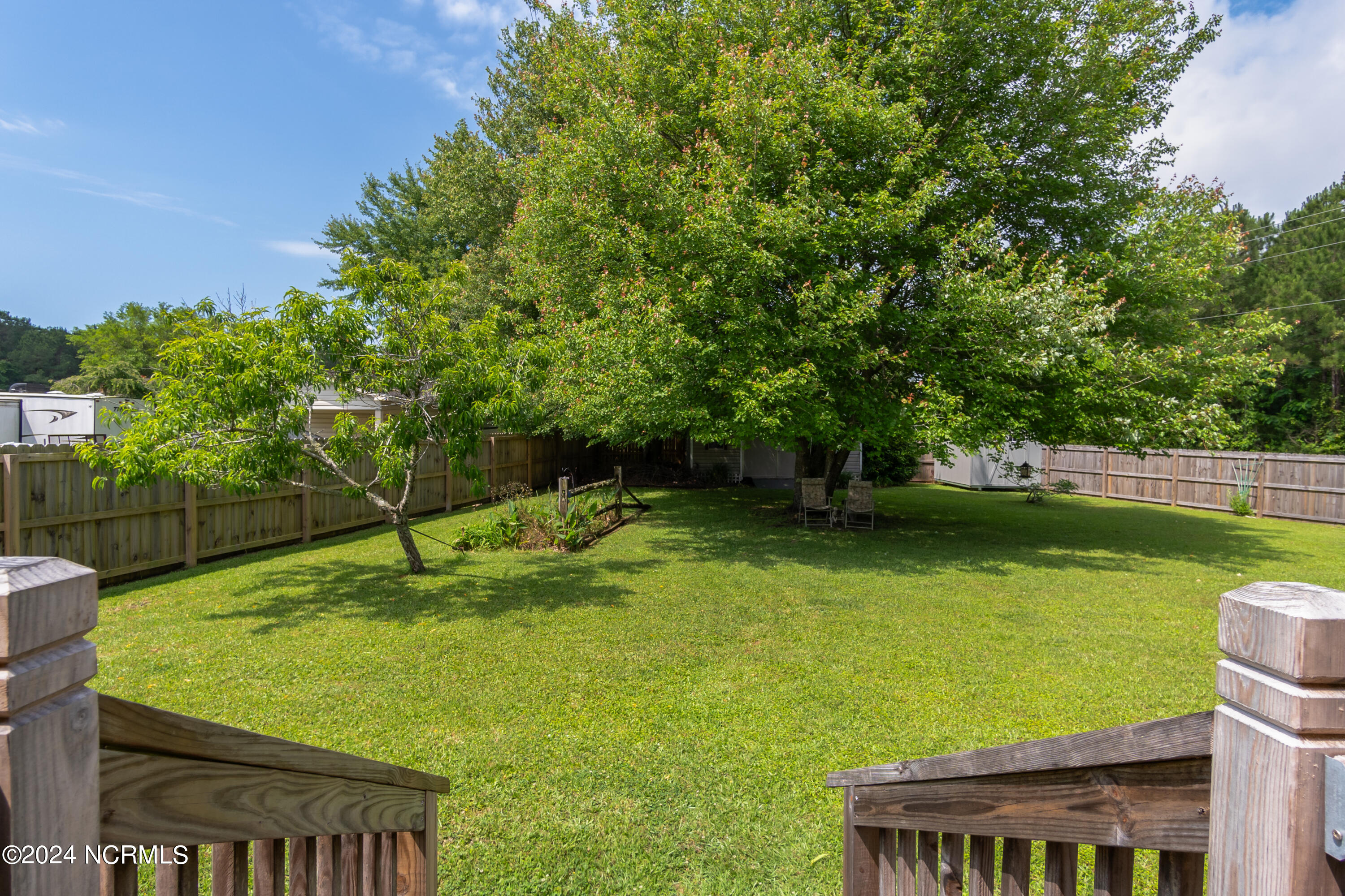 100 Maplecrest Way