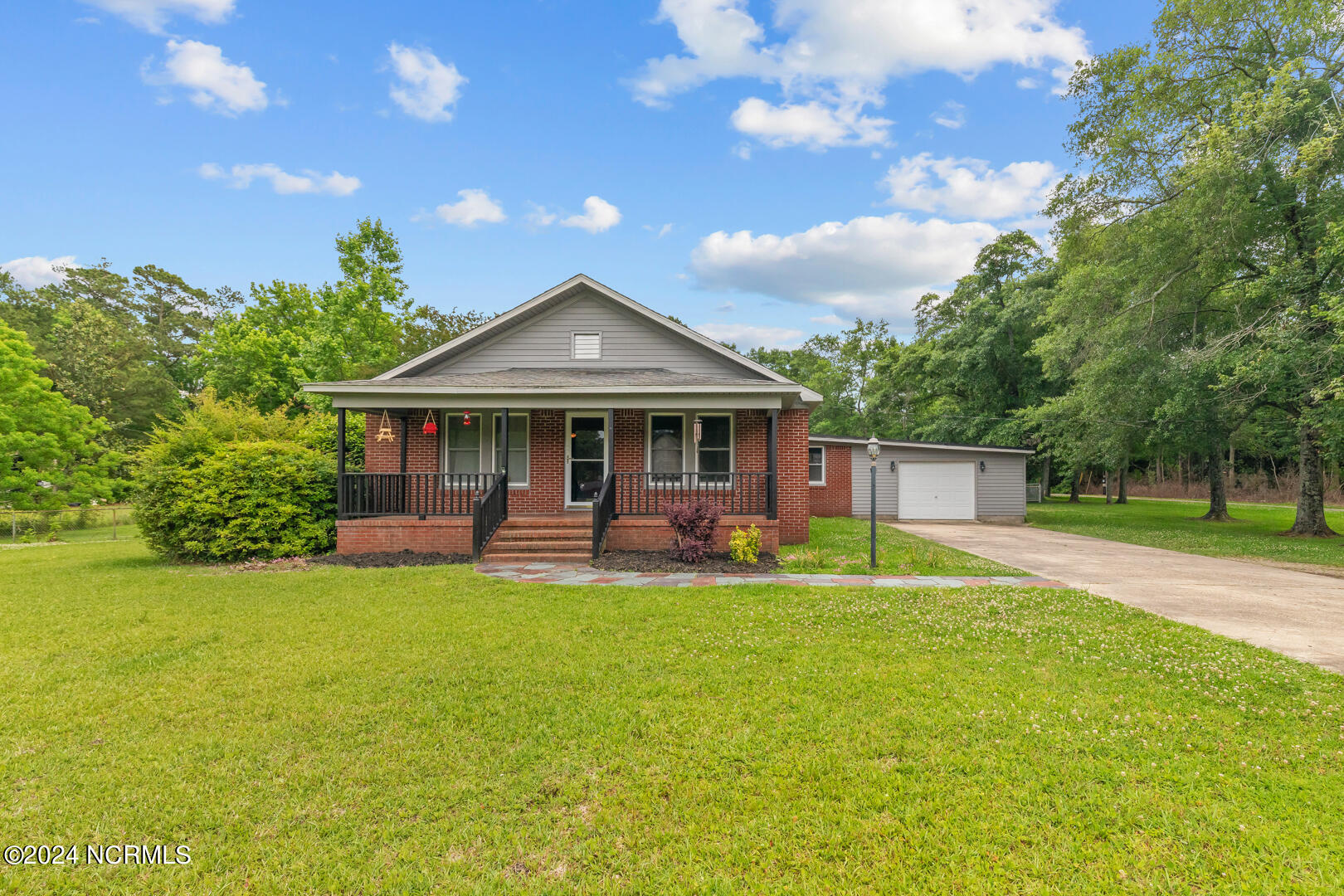 1703 Burgaw Highway