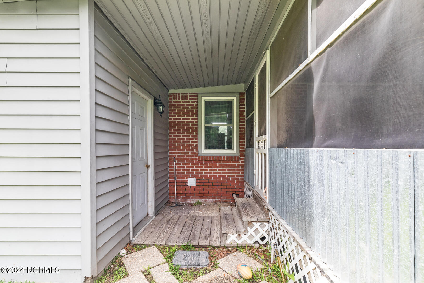 1703 Burgaw Highway