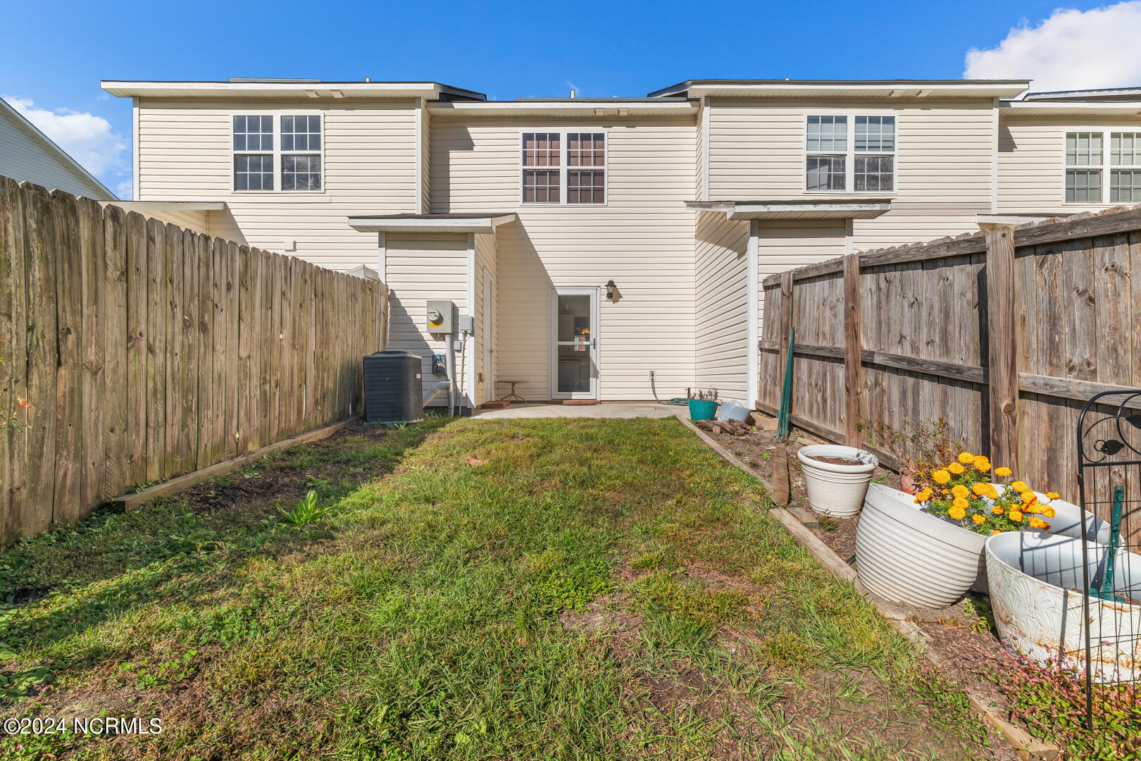 202 Pinegrove Court