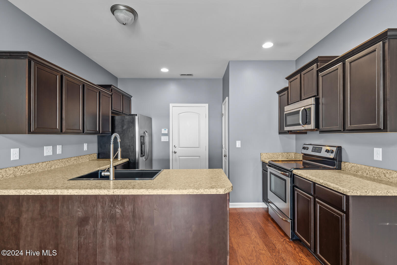 220 Hidden Oaks Drive