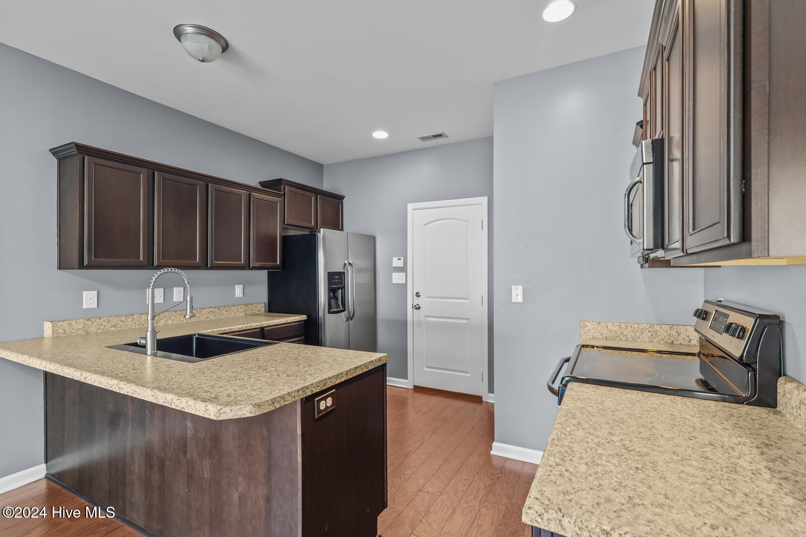 220 Hidden Oaks Drive