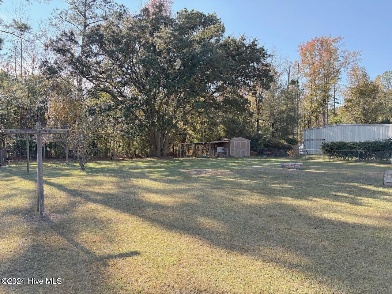 2112 S Lakeview Drive