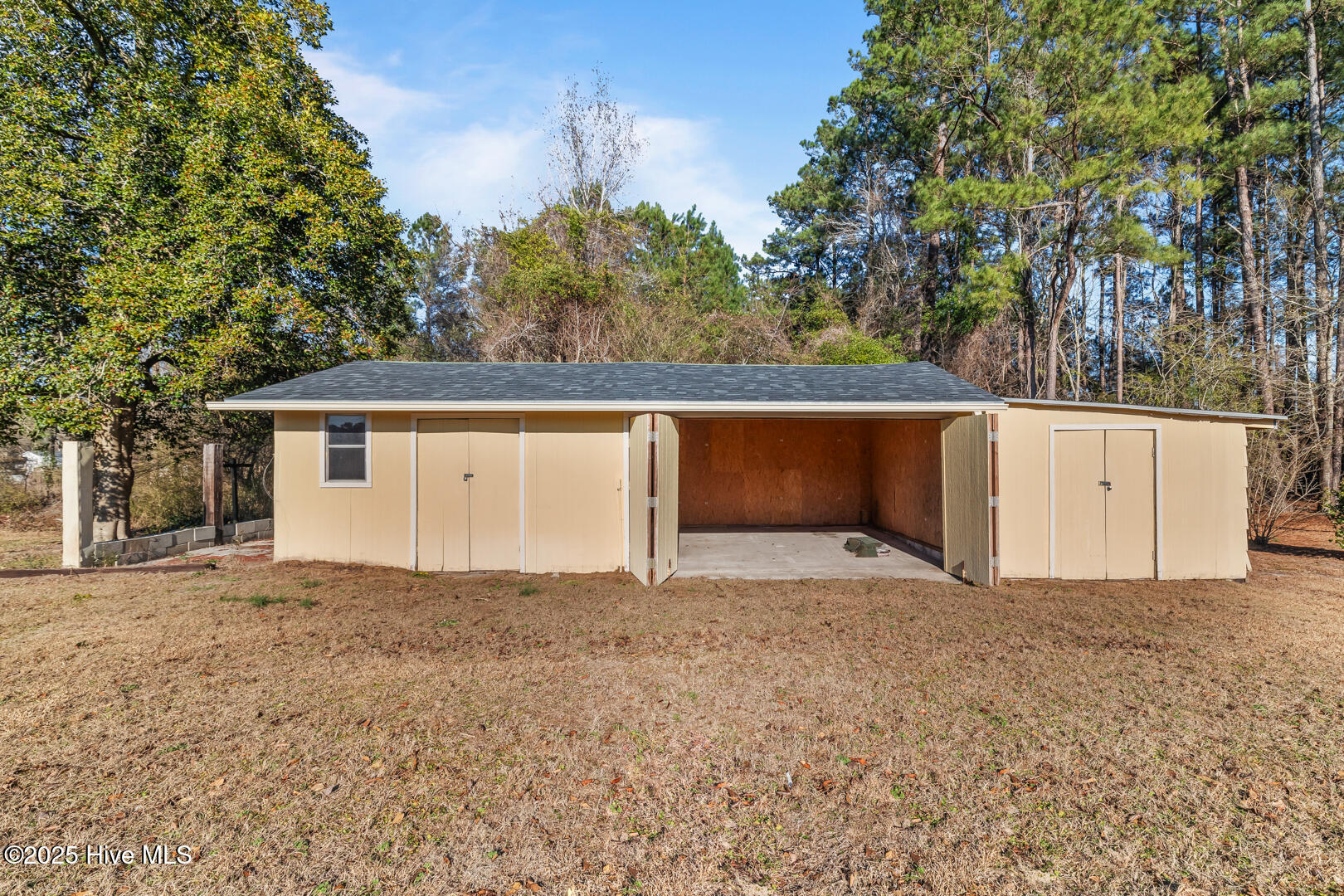 1160 Onslow Pines Road