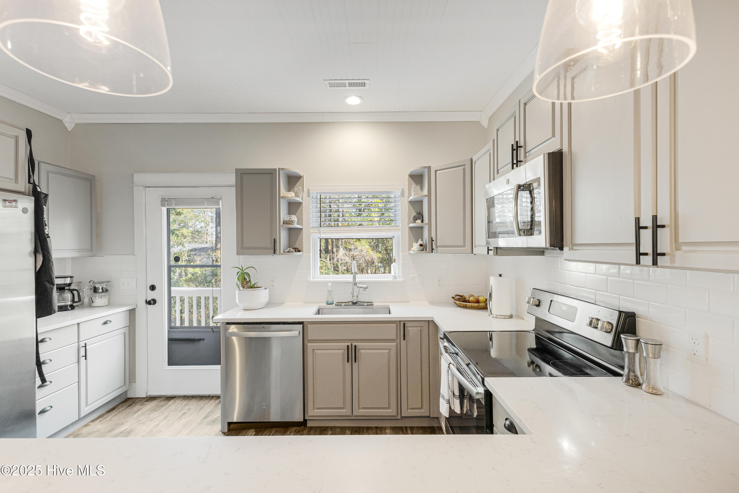 326 NE 41st Street