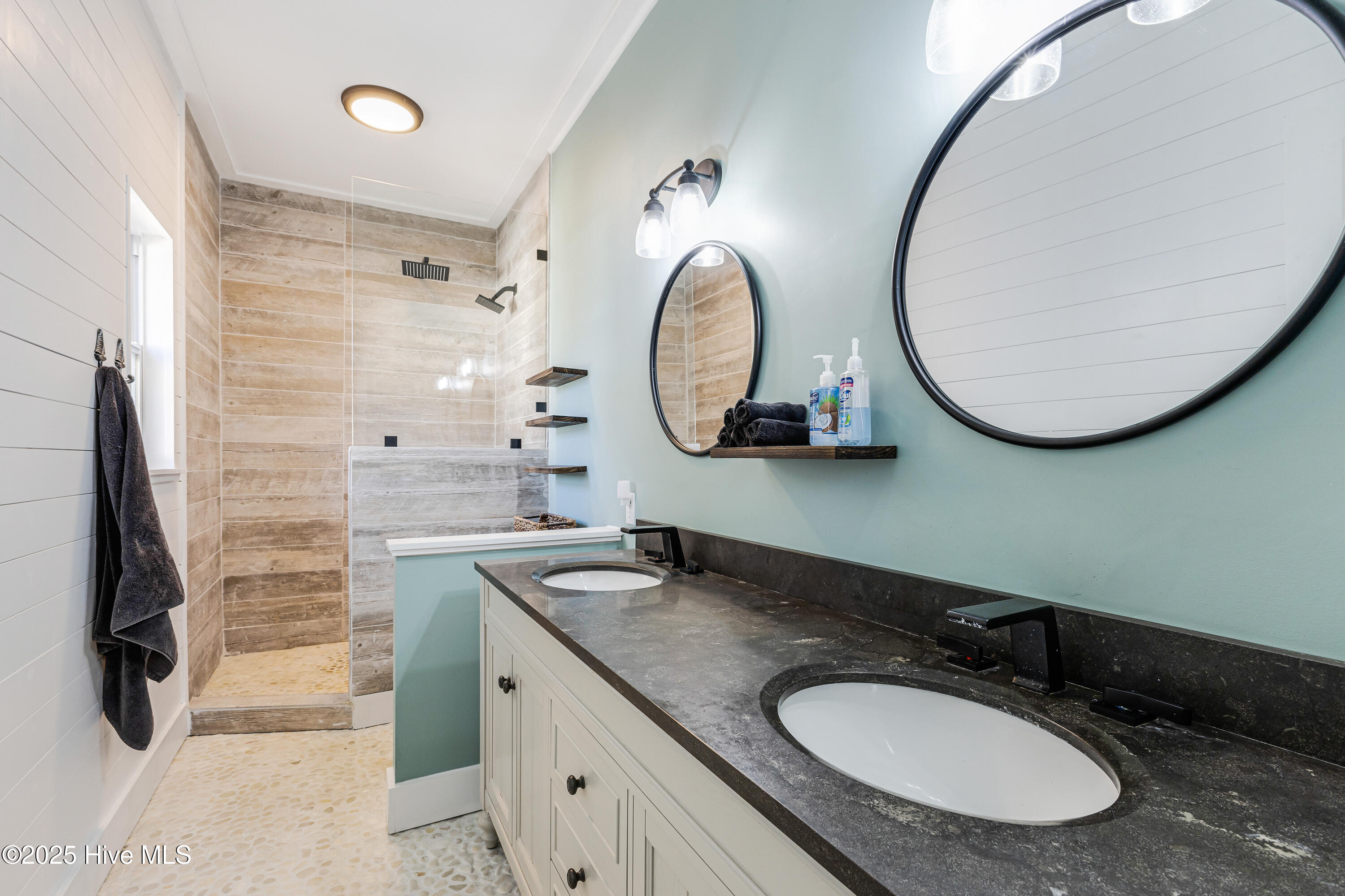 326 NE 41st Street