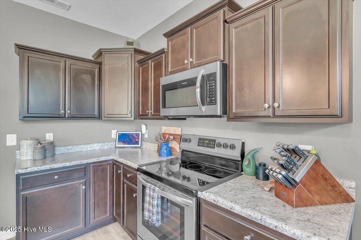 113 Backfield Place