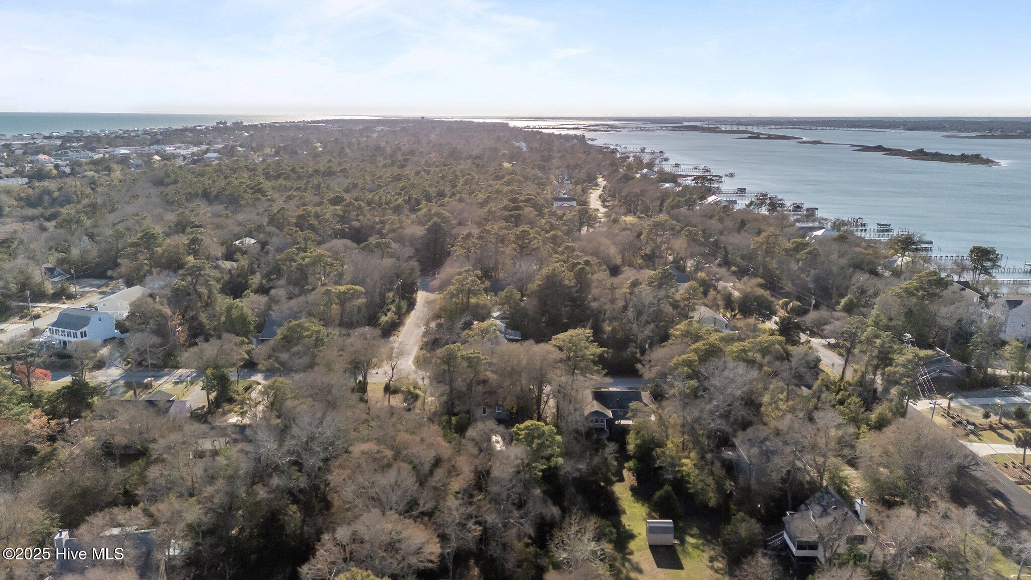 408 Lee Avenue, Emerald Isle