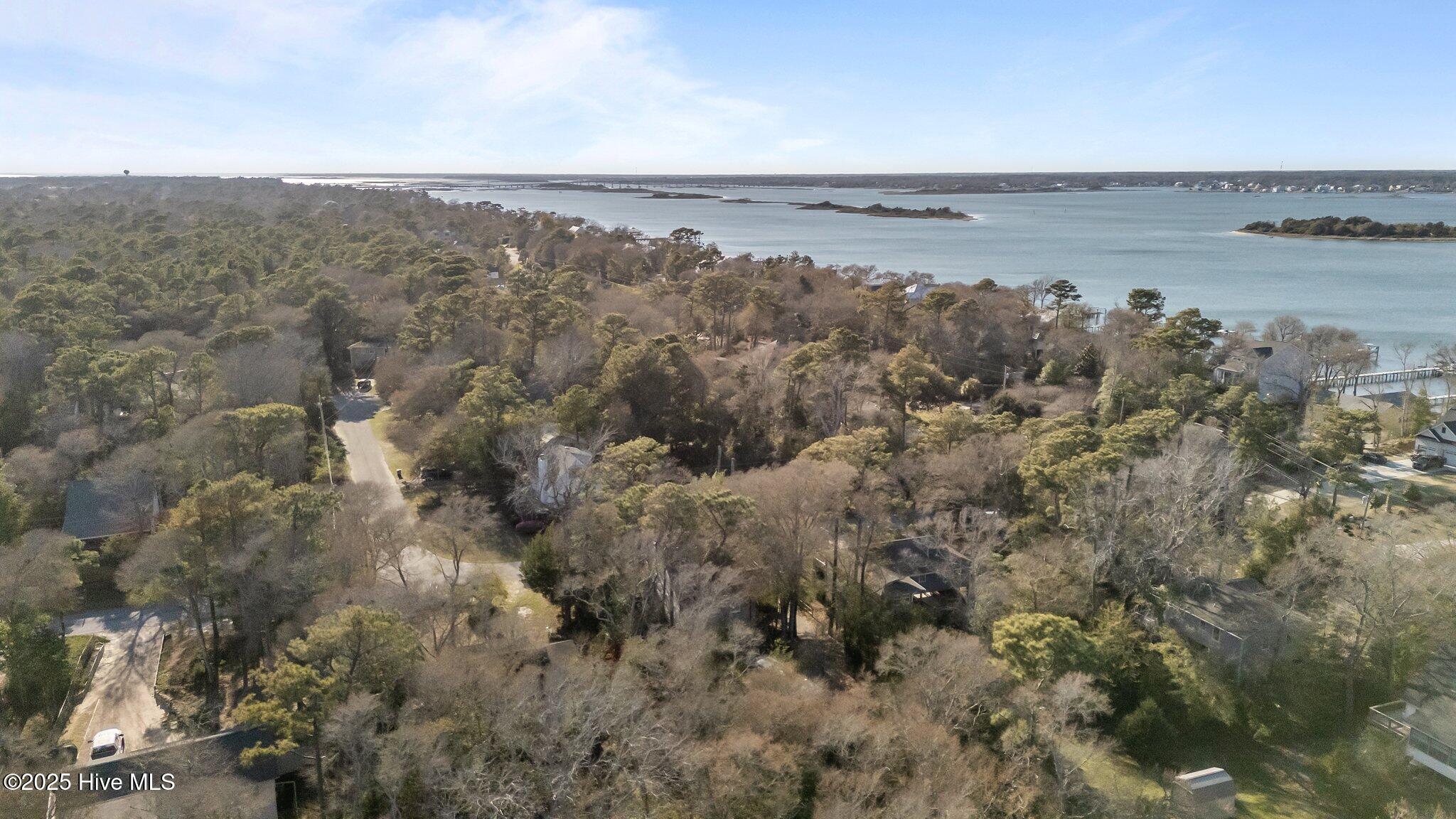 408 Lee Avenue, Emerald Isle