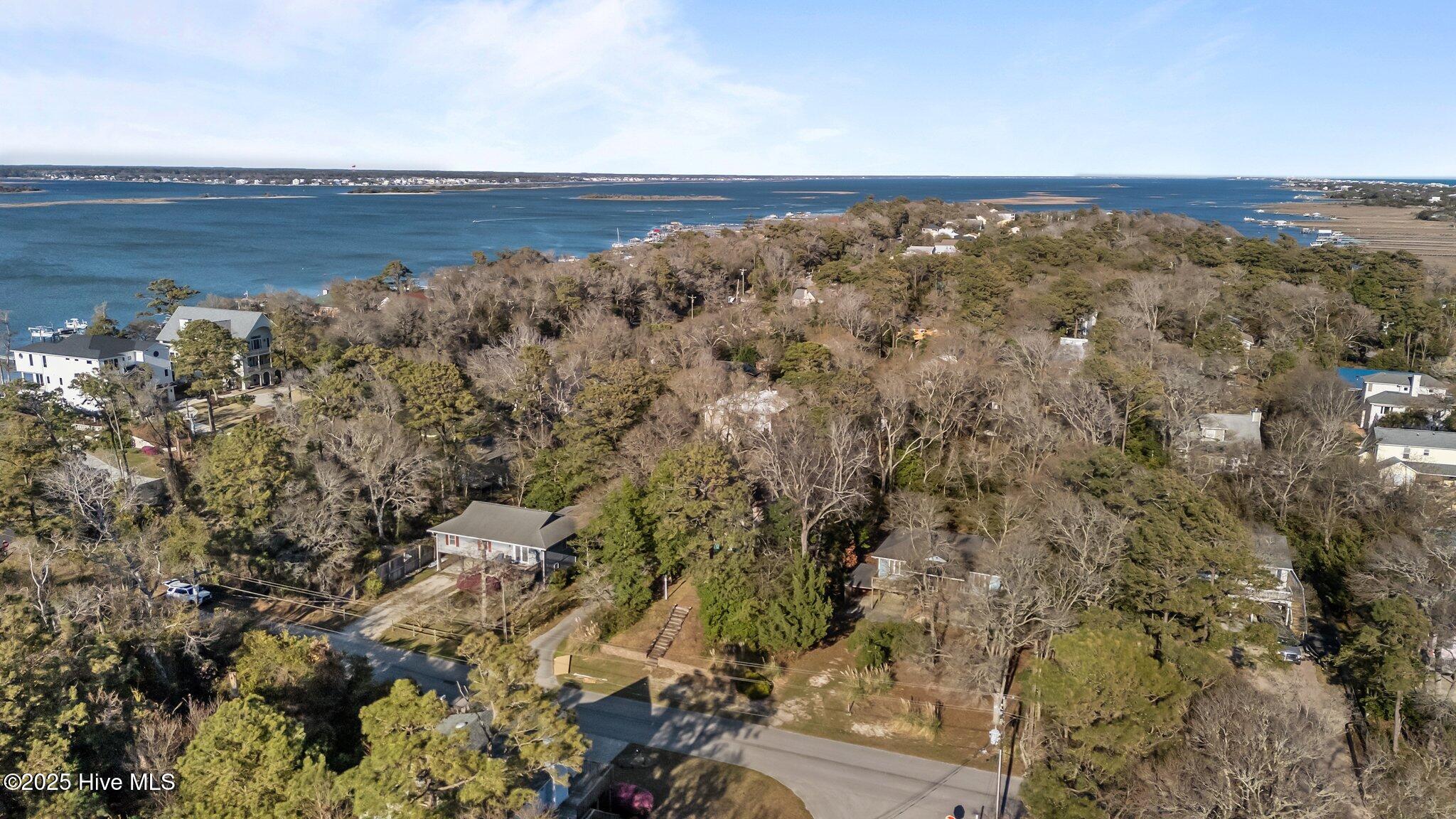 408 Lee Avenue, Emerald Isle