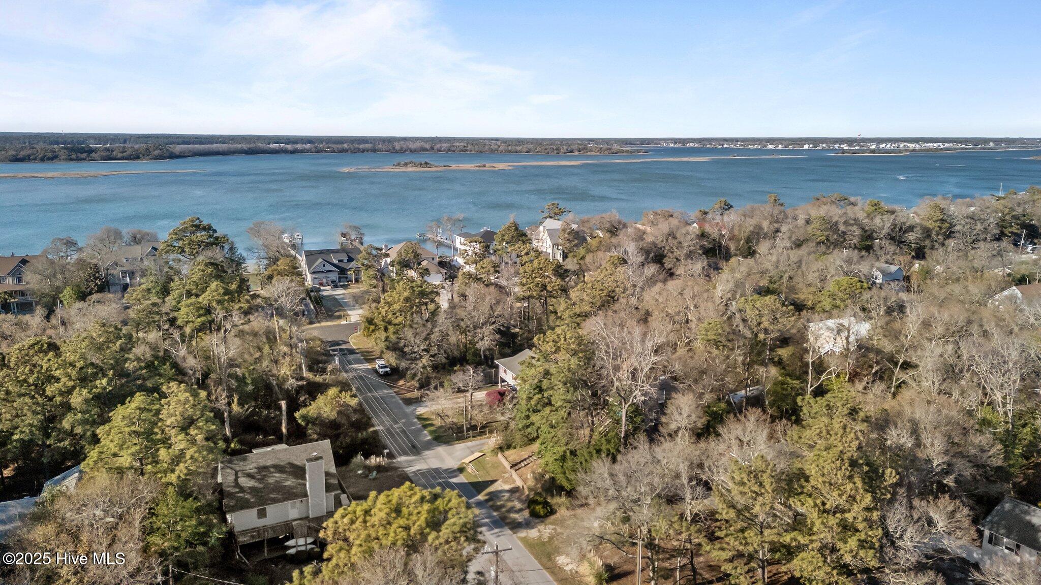 408 Lee Avenue, Emerald Isle
