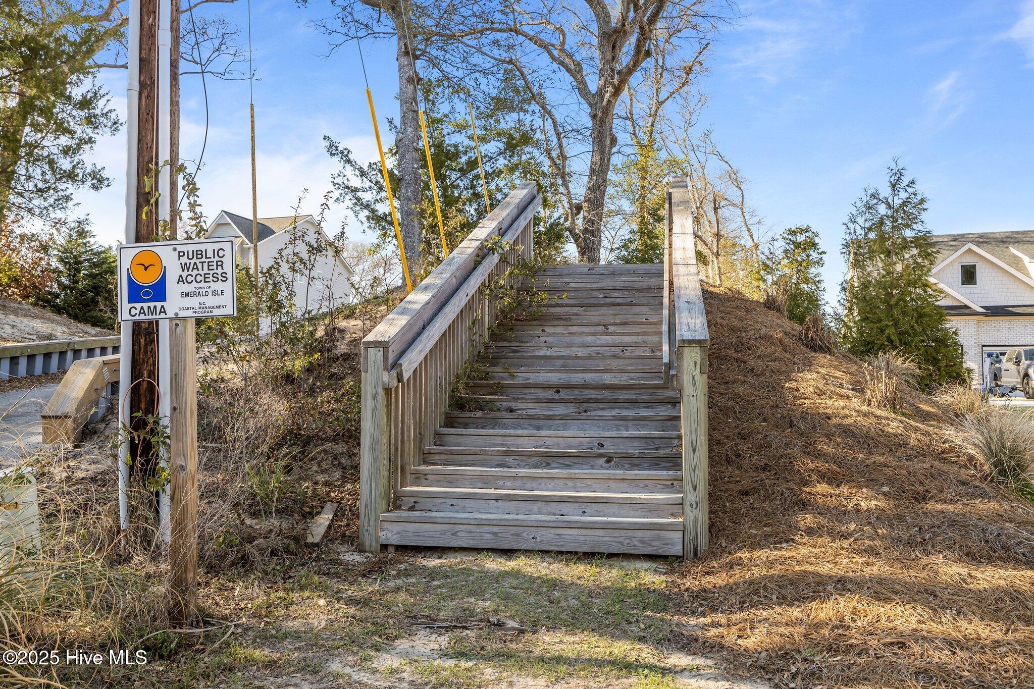 408 Lee Avenue, Emerald Isle