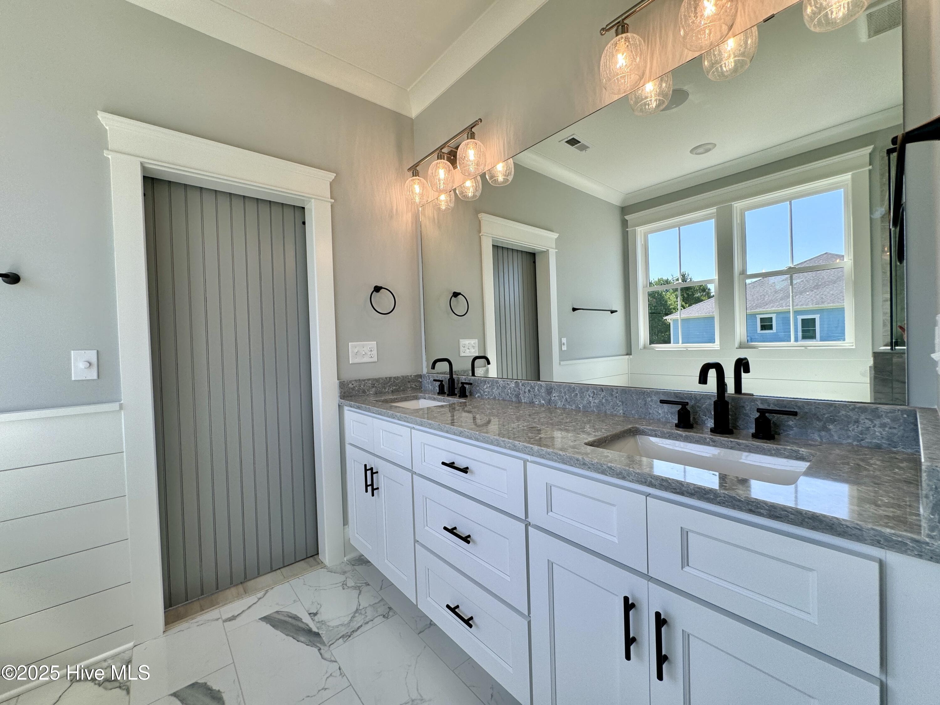 456 Summerhouse Drive