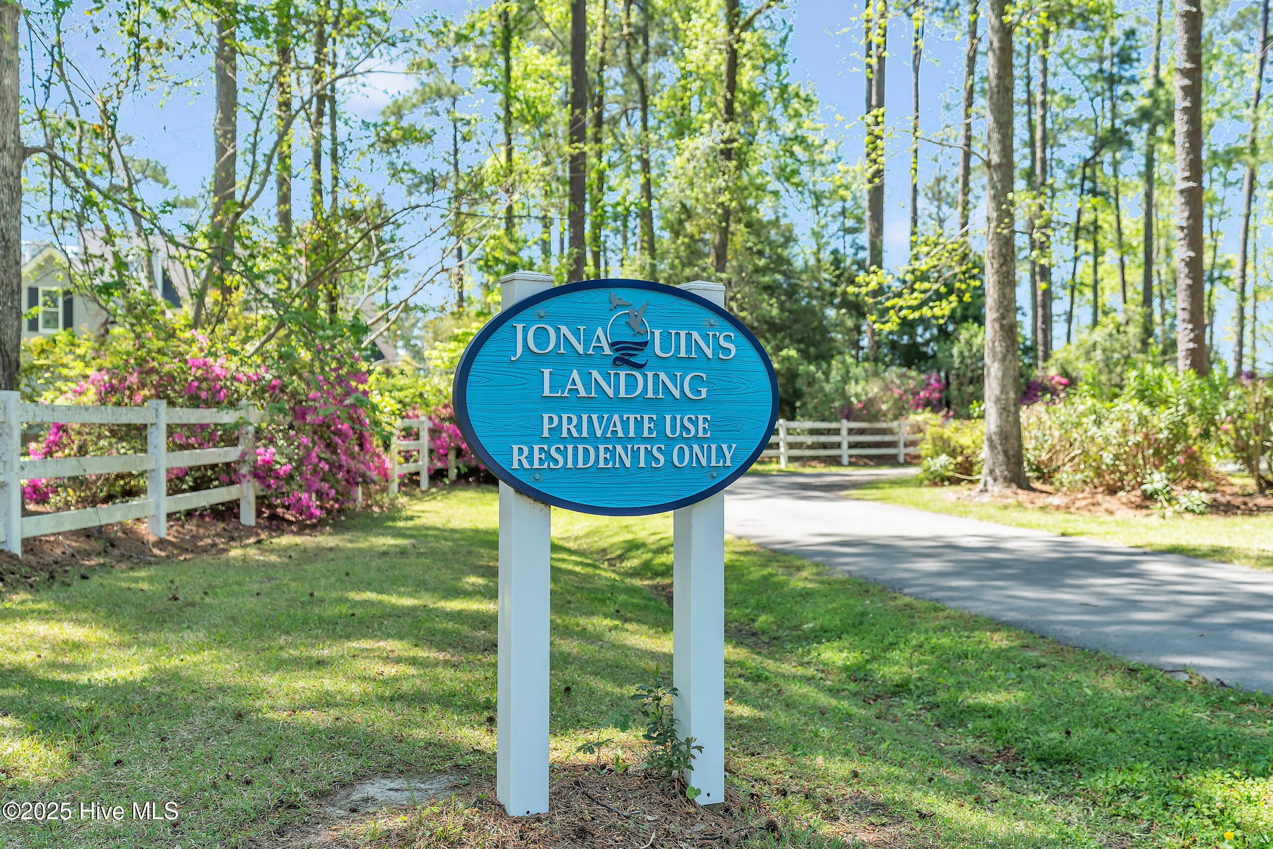 218 Jonaquins Drive