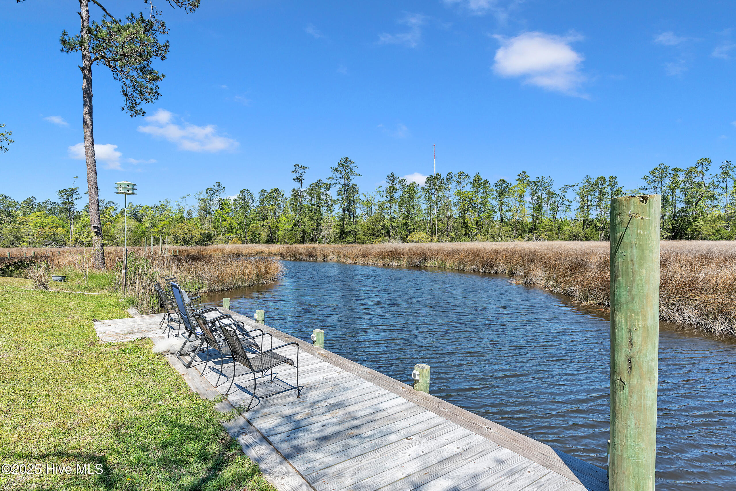 218 Jonaquins Drive