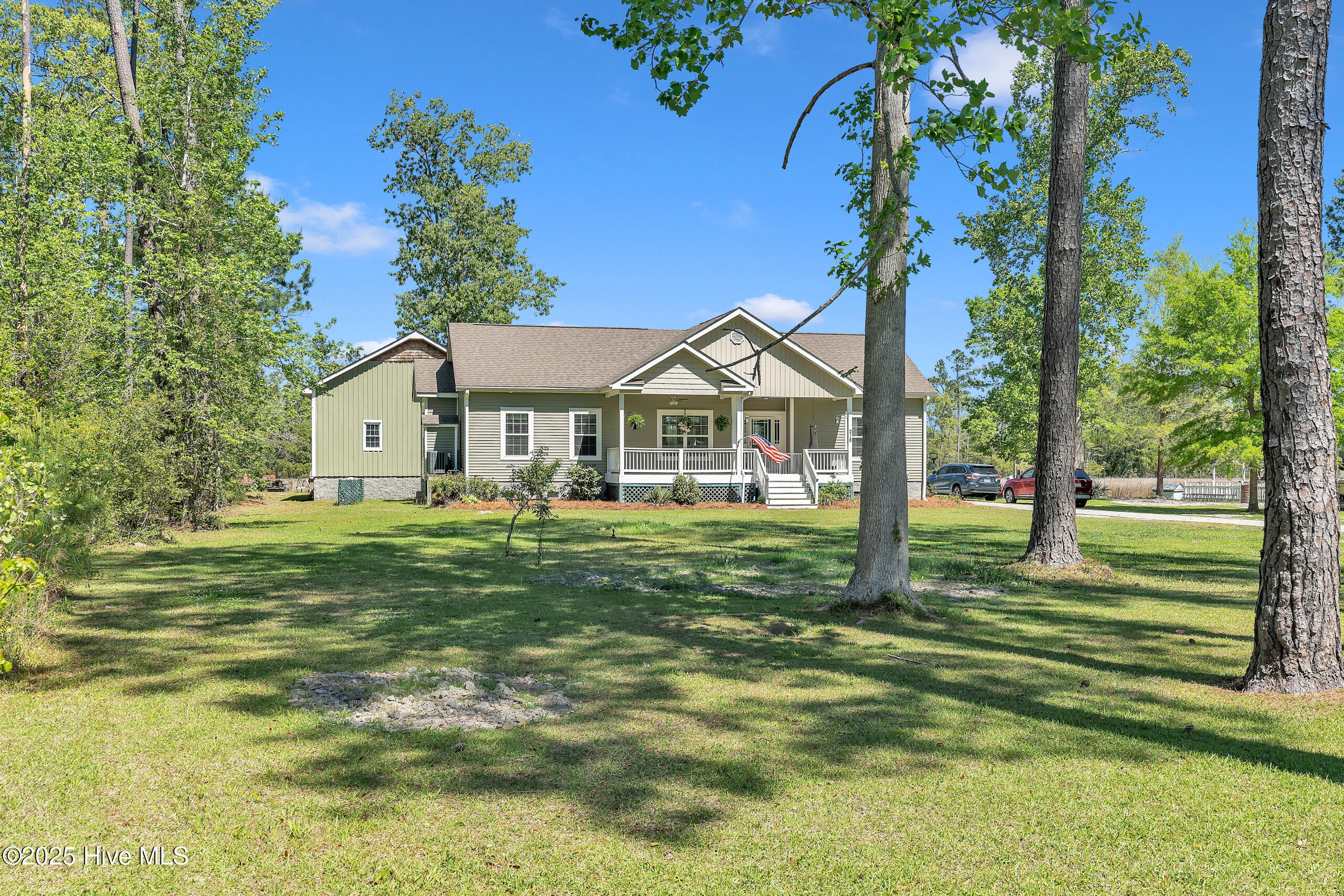 218 Jonaquins Drive