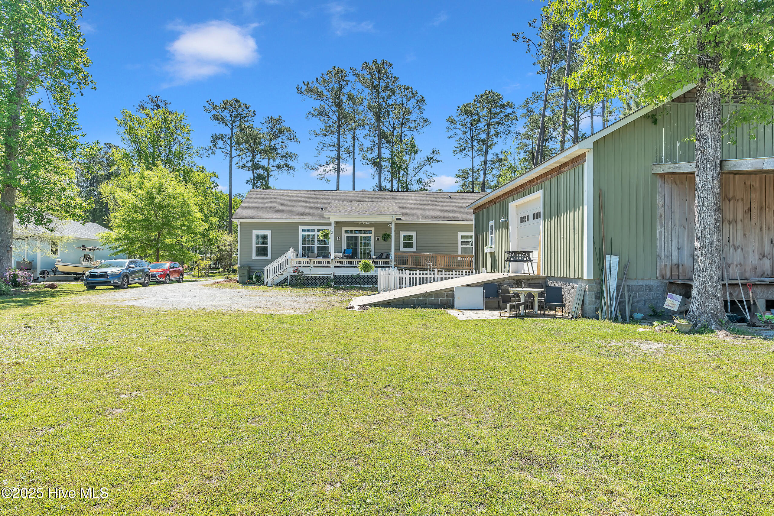 218 Jonaquins Drive